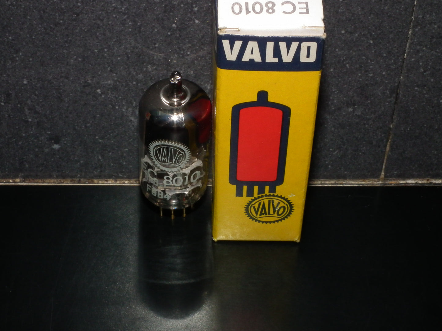 EC8010 VALVO NOS NIB Low Noise Triode