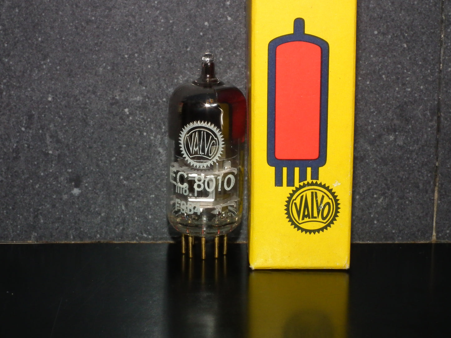 EC8010 VALVO NOS NIB Low Noise Triode