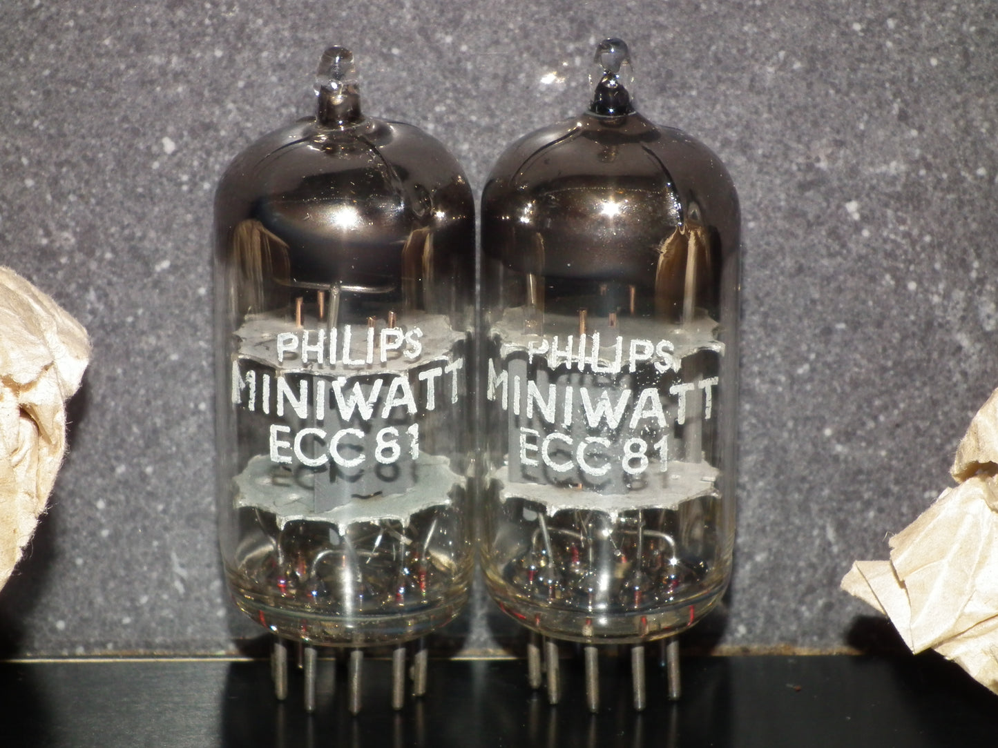ECC81 12AT7 Philips Holland Flat Foil Crossbar D Getter Matched Pair Tk1