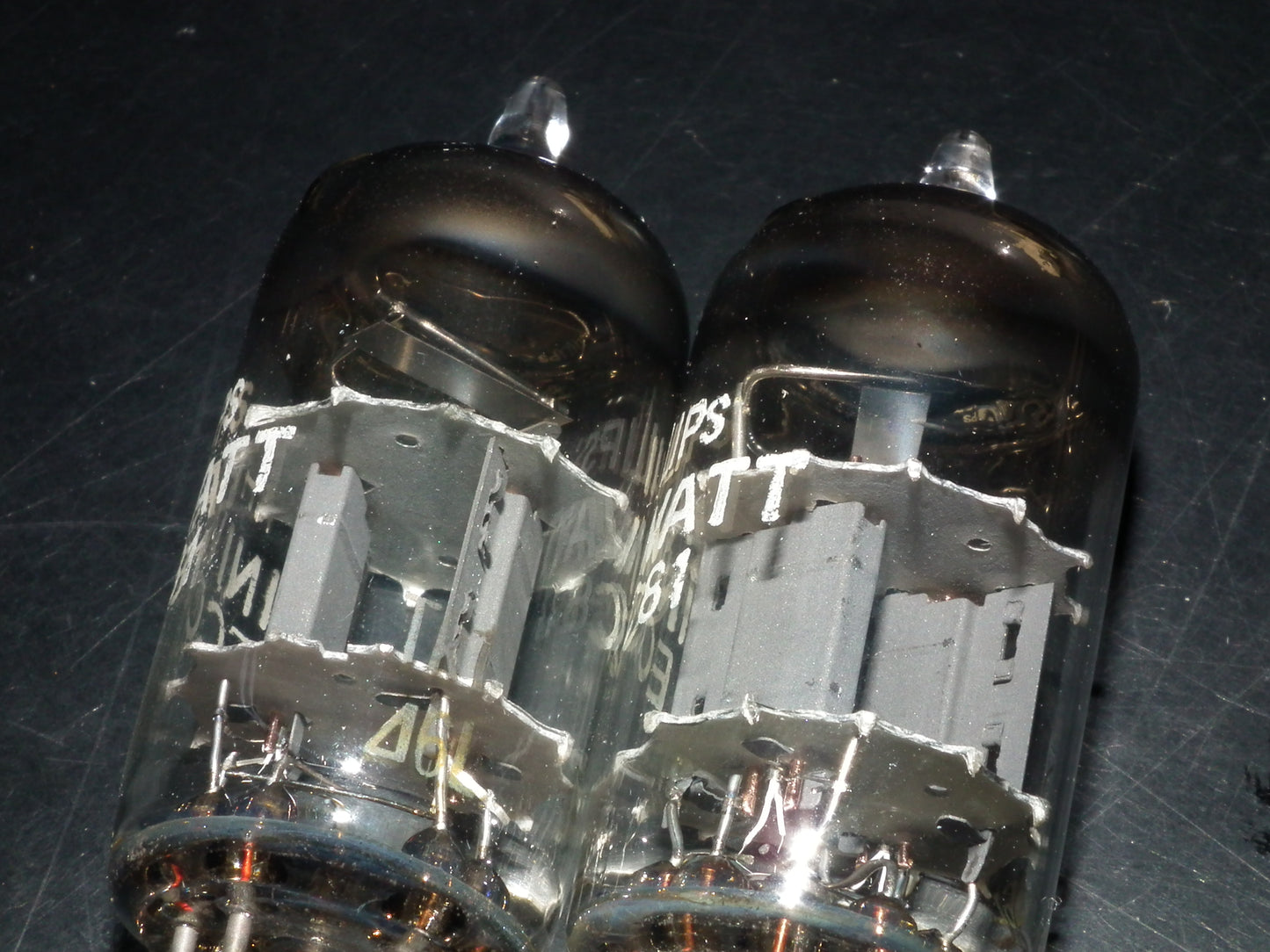 ECC81 12AT7 Philips Holland Flat Foil Crossbar D Getter Matched Pair Tk1