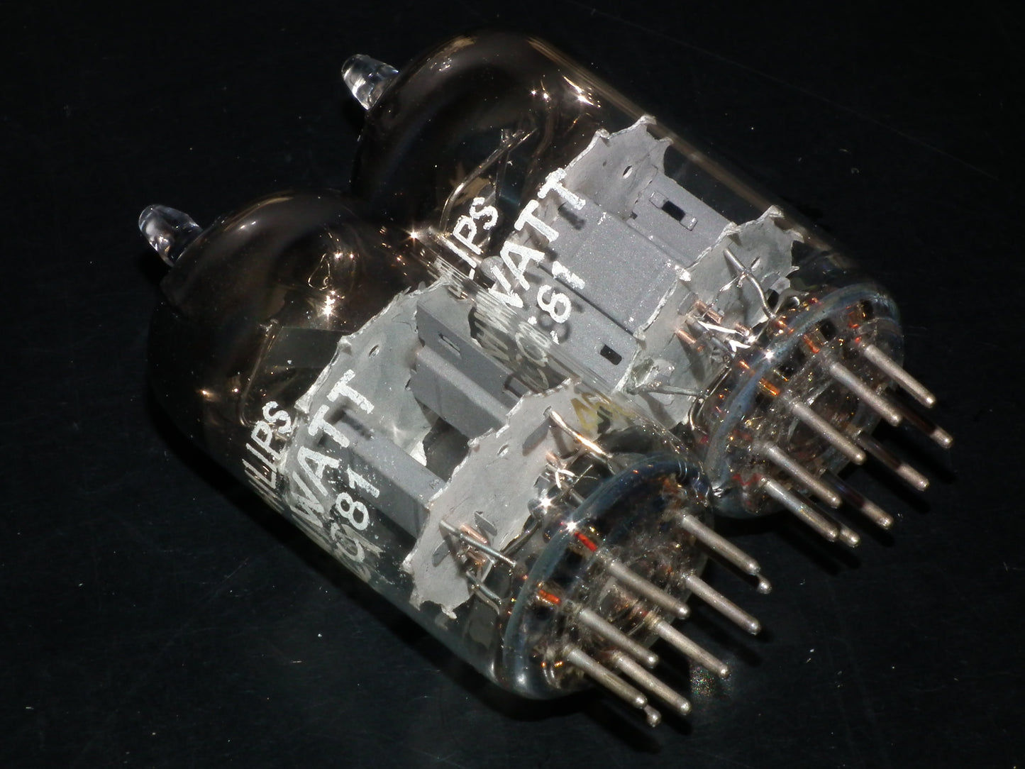 ECC81 12AT7 Philips Holland Flat Foil Crossbar D Getter Matched Pair Tk1
