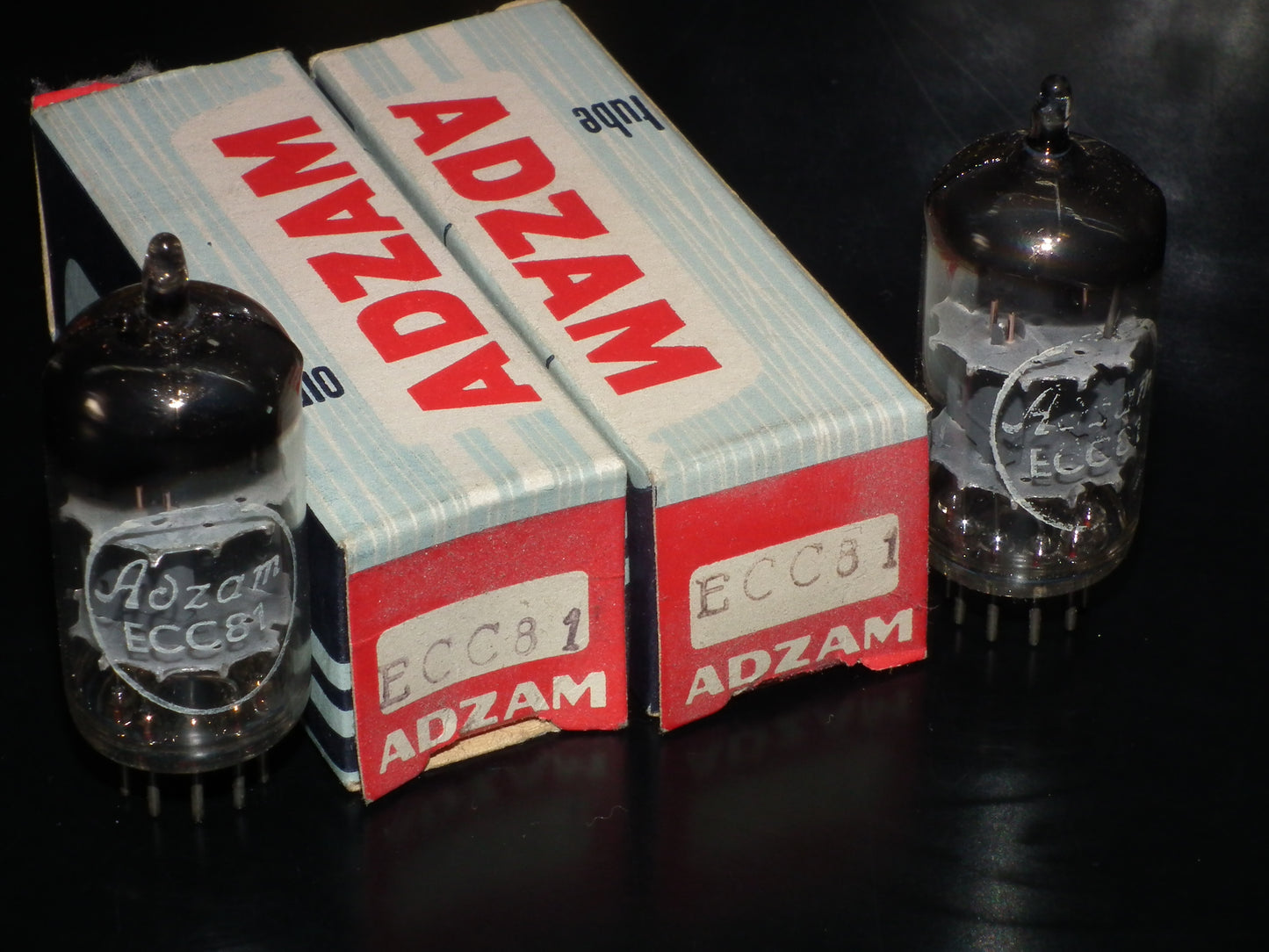 ECC81 12AT7 ADZAM Philips Holland Flat Foil Crossbar D Getter Matched Pair