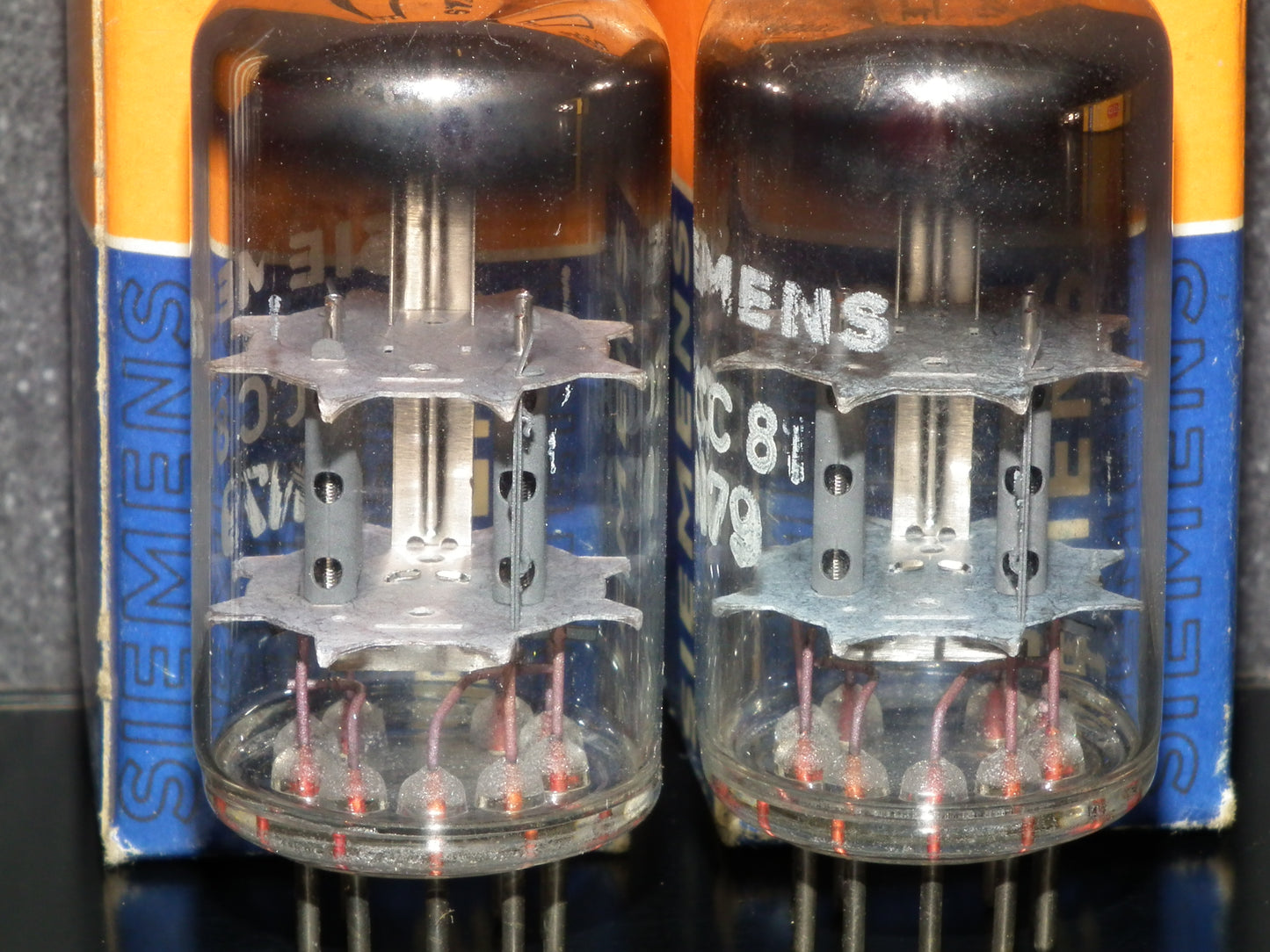 ECC81 Siemens Platinum Matched Pair NOS NIB 12AT7