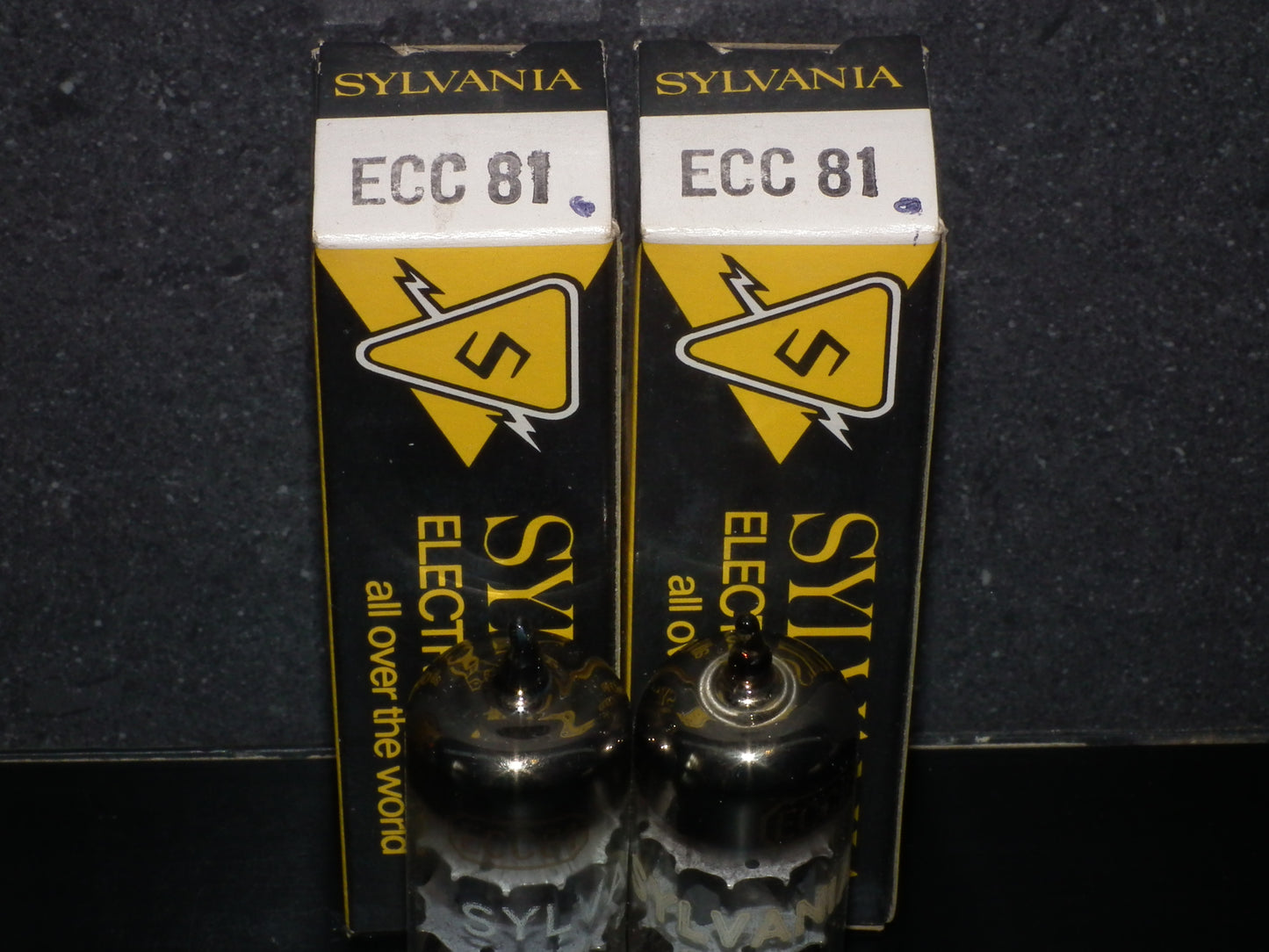 ECC81 SYLVANIA 12AT7 NOS NIB Matched Pair USA