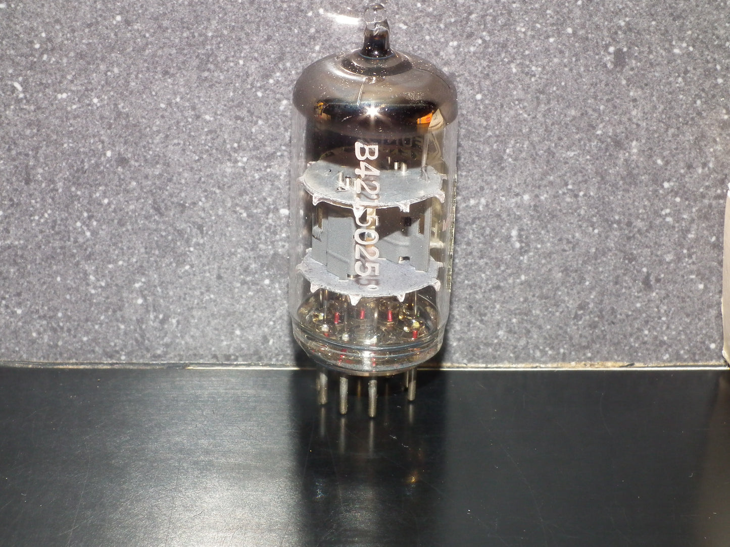 ECC81 Telefunken 12AT7 selected for Tektronix NOS Berlin