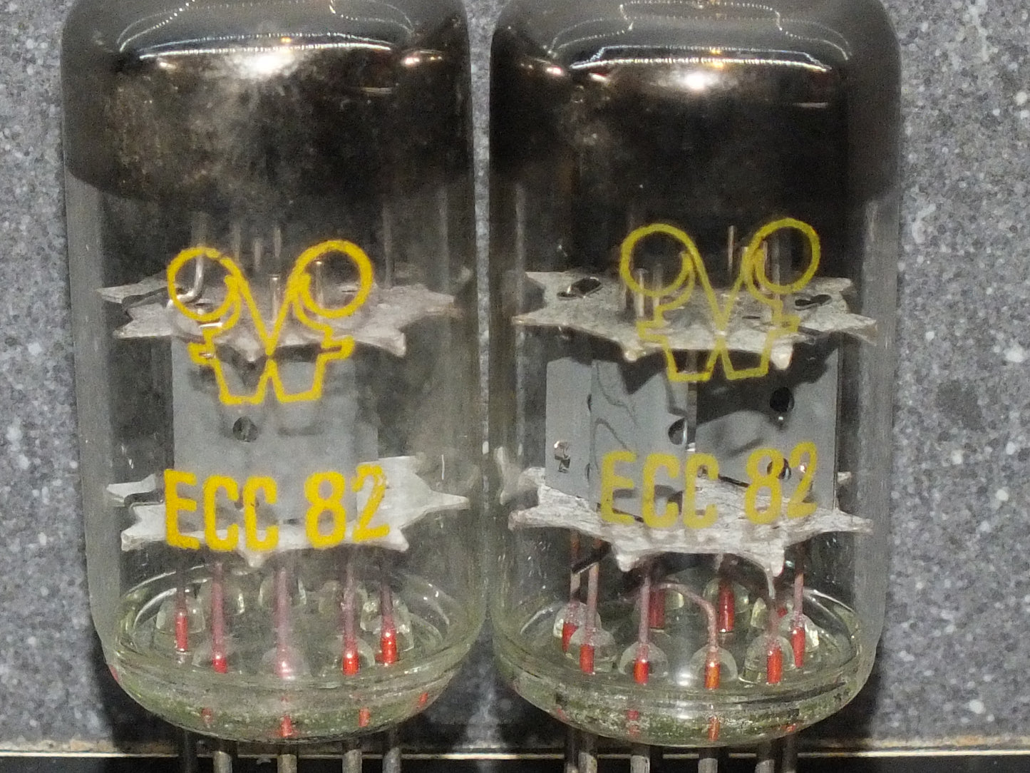 ECC82 12AU7 RFT Germany Matched Pair Big O Getter Mid 60s 90%