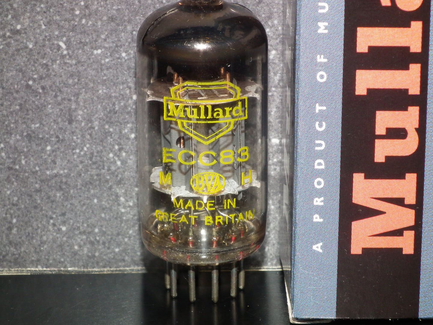 One (1 pcs) ECC83 Mullard Blackburn 12AX7 NOS 120% Yellow Logo