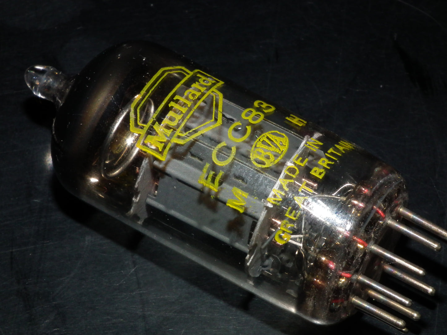 One (1 pcs) ECC83 Mullard Blackburn 12AX7 NOS 120% Yellow Logo