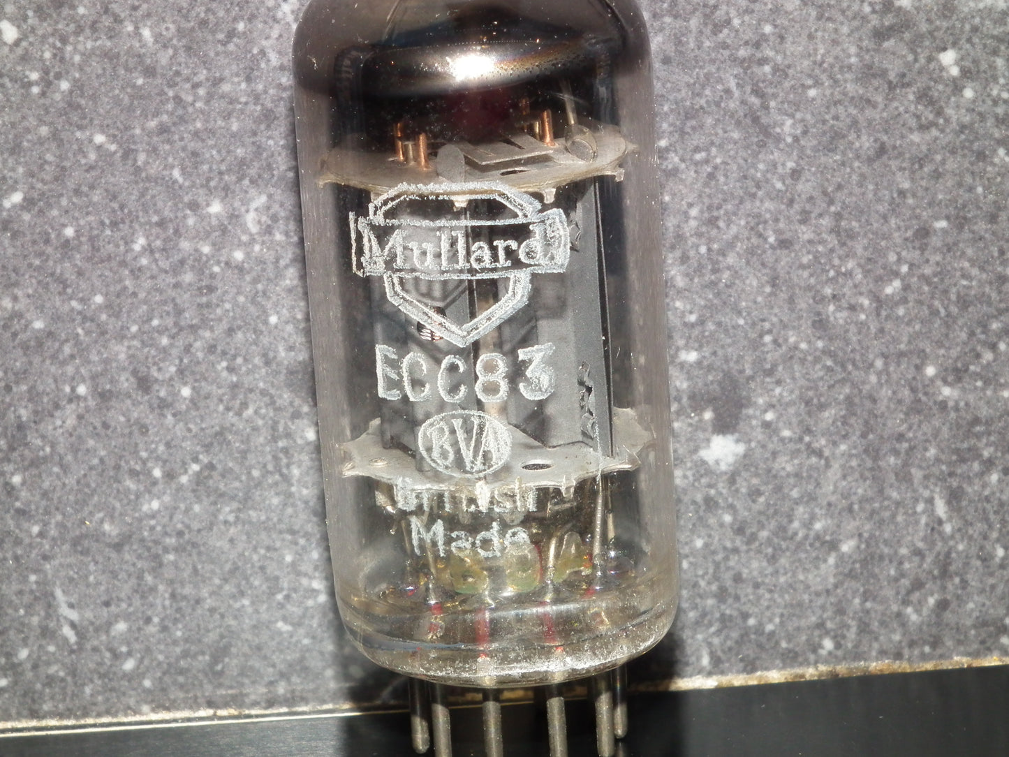 One (1 pcs) ECC83 Mullard Blackburn 12AX7 NOS Long Anodes