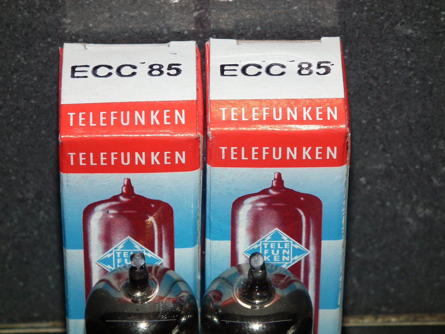 ECC85 6AQ8 Telefunken NOS