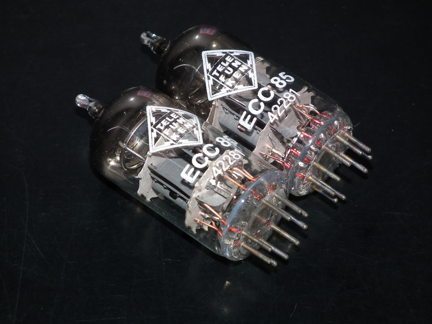 ECC85 6AQ8 Telefunken NOS