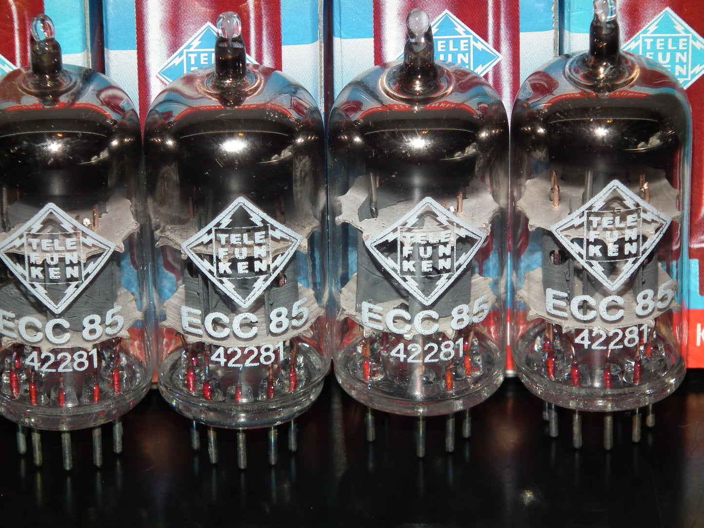ECC85 6AQ8 Telefunken NOS Platinum matched quad