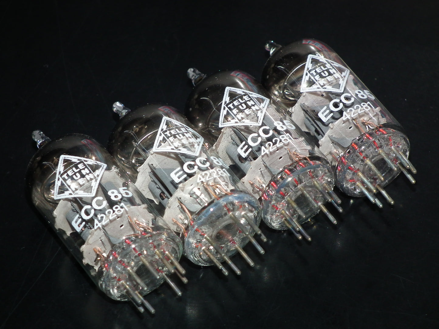 ECC85 6AQ8 Telefunken NOS Platinum matched quad