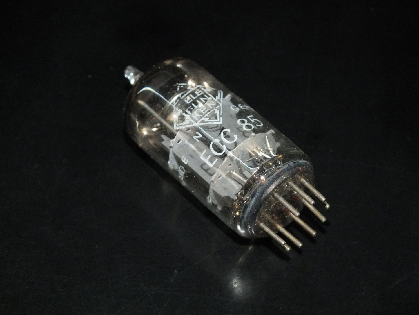 ECC85 6AQ8 Telefunken NOS NIB Diamond Bottom