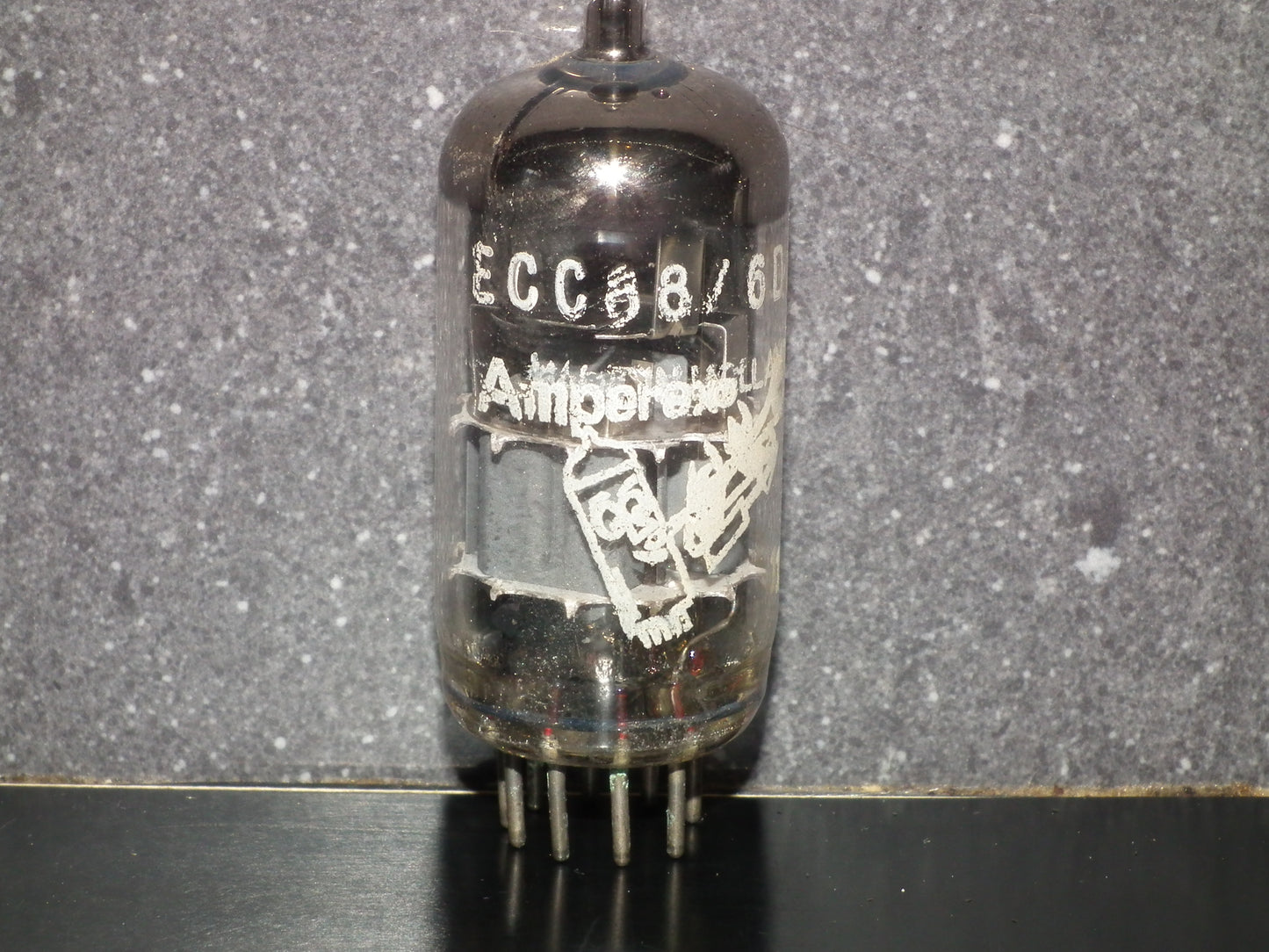 6DJ8 ECC88 Amperex Bugle Boy Holland Tested NOS Dual Stage Getter