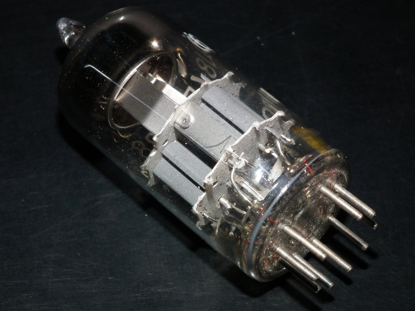ECC88 Pro Comm 6DJ8 EI Yugoslavia NOS NIB (A frame halo getter Philips type)
