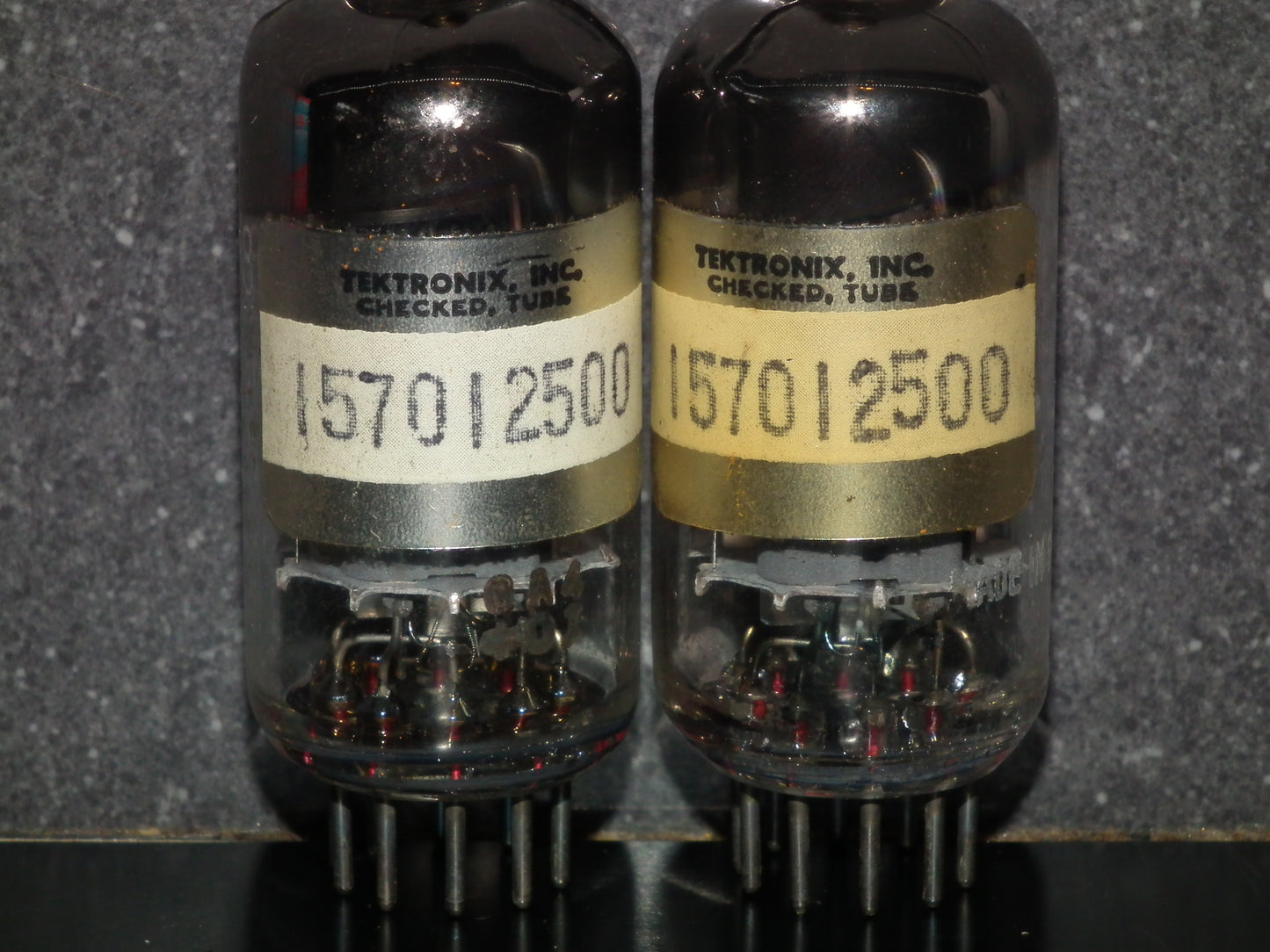 Matched pair ECC88 Siemens 6DJ8 DUAL STAGE GETTER 100%