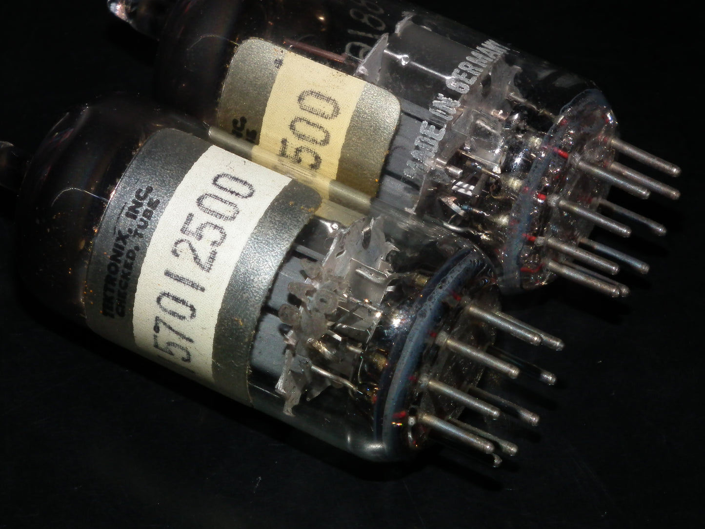 Matched pair ECC88 Siemens 6DJ8 DUAL STAGE GETTER 100%