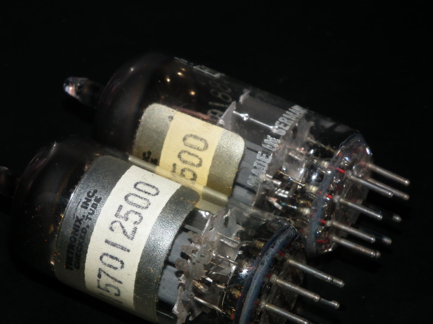 Matched pair ECC88 Siemens 6DJ8 DUAL STAGE GETTER 100%