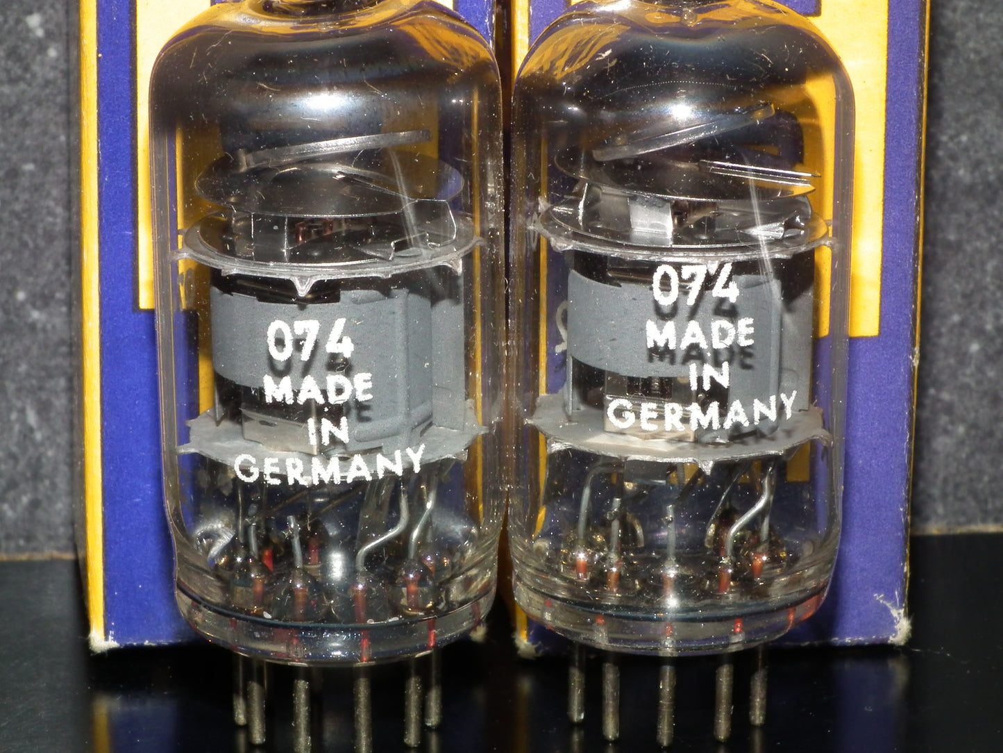ECF82 Lorenz 6GH8A 6U8 Platinum matched pair NOS NIB Dual Stage Getter Germany