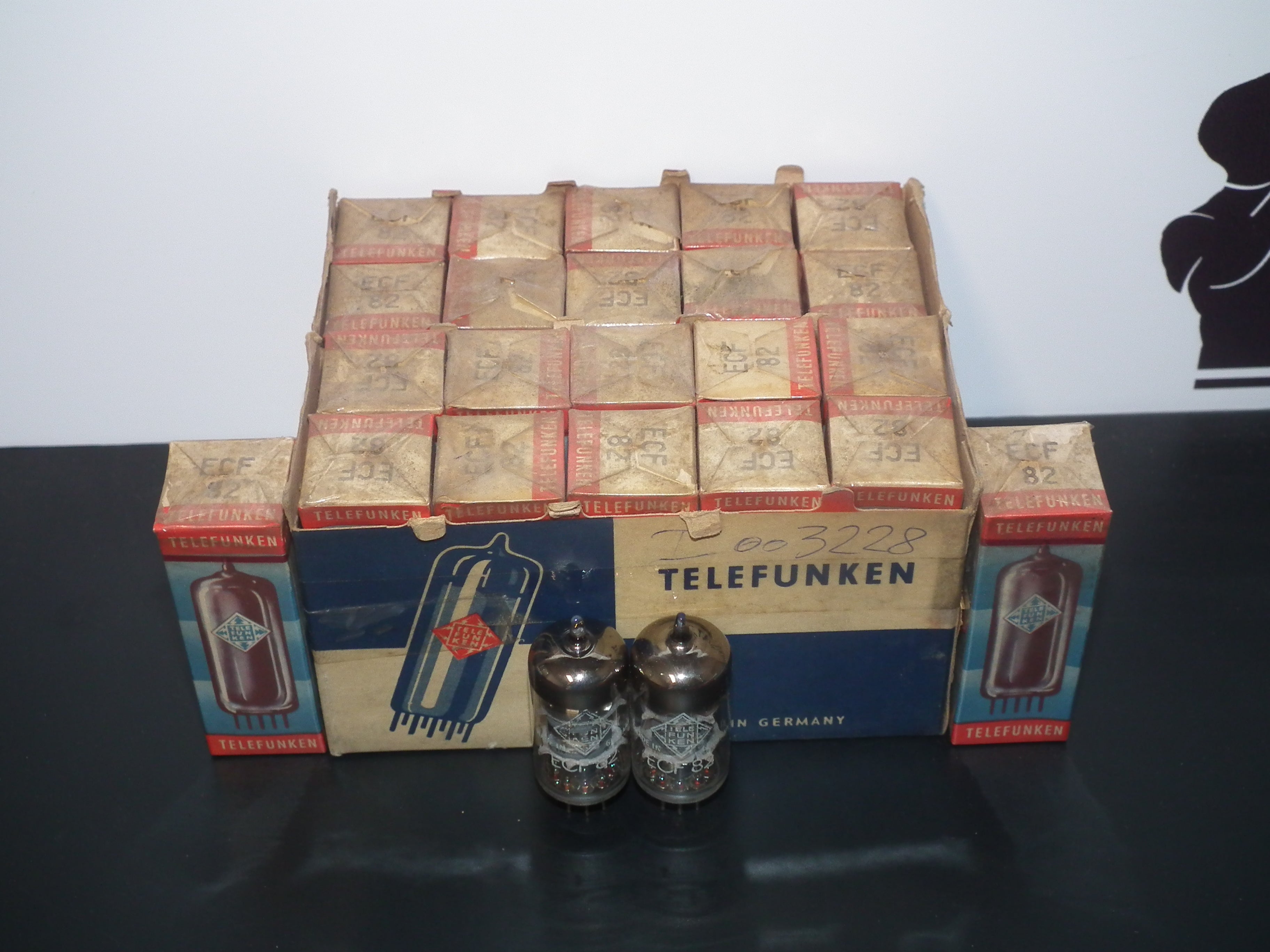 ECF82 Telefunken 6GH8A 6U8 Platinum matched pair NOS NIB SEALED DB