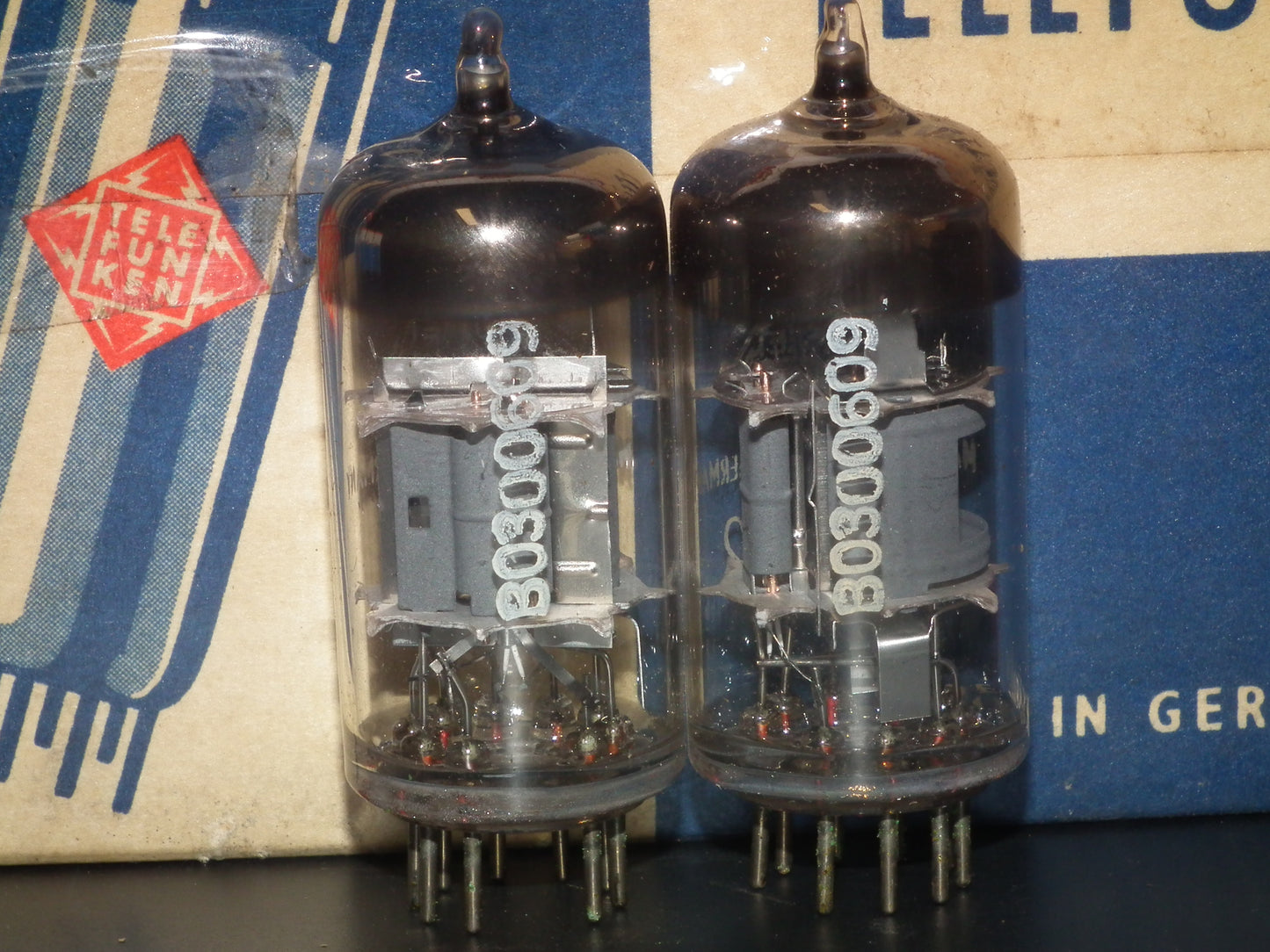 ECF82 Telefunken 6GH8A 6U8 Platinum matched pair NOS NIB SEALED DB