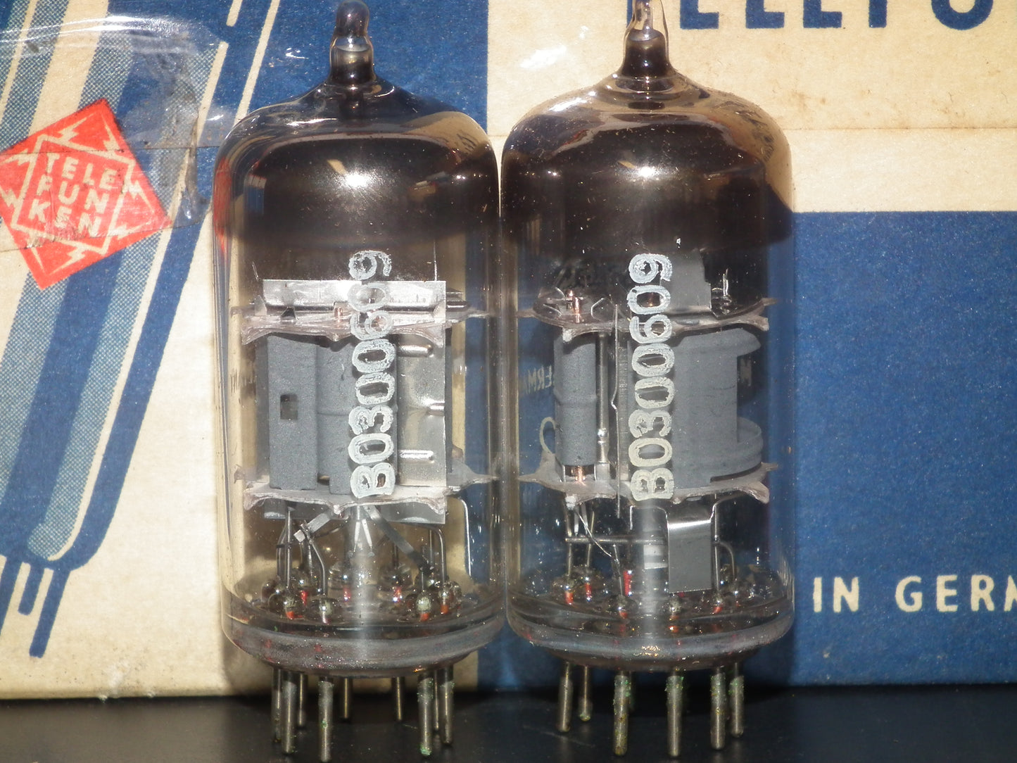 ECF82 Telefunken 6GH8A 6U8 Platinum matched pair NOS NIB SEALED DB
