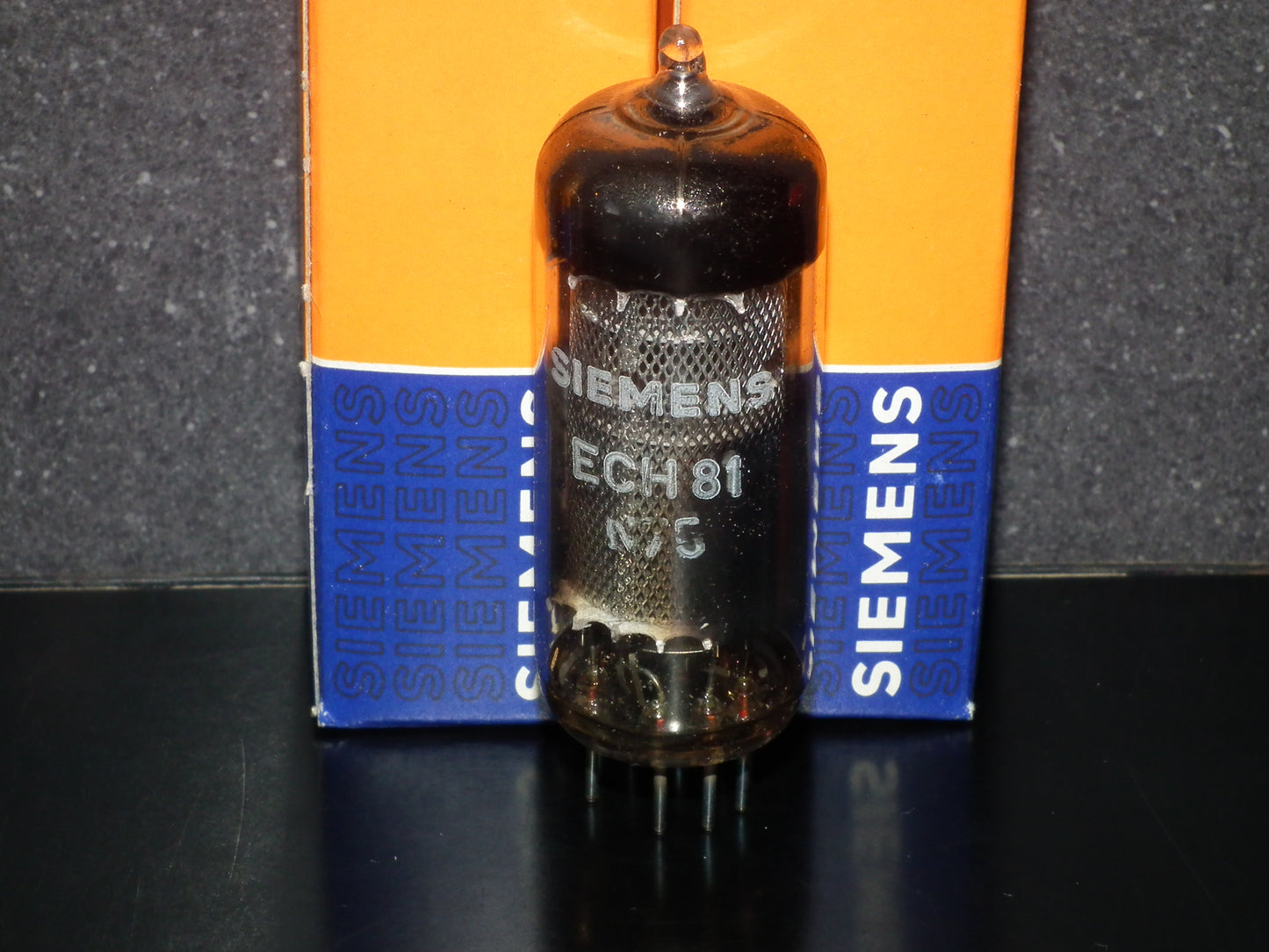 ECH81 Siemens NOS NIB 6AJ8