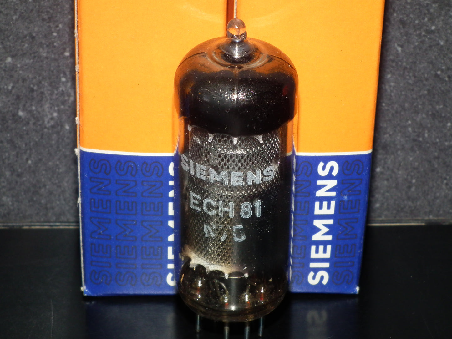 ECH81 Siemens NOS NIB 6AJ8