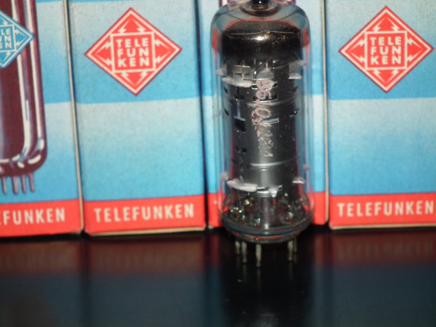 ECH81 Telefunken NOS NIB 6AJ8 Diamond Bottom <> Berlin
