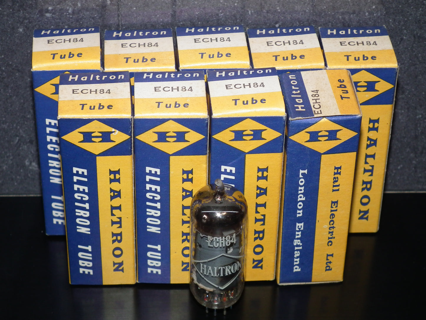 ECH84 Haltron London UK NOS NIB 6JX8