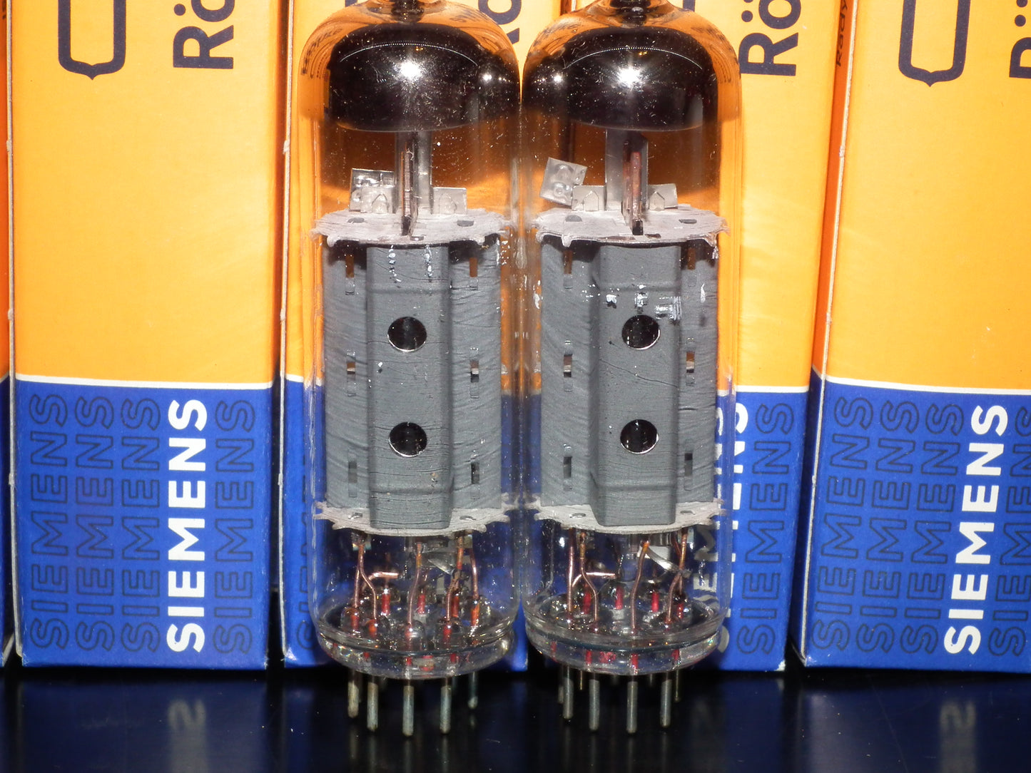 ECL805 Siemens Platinum Matched Pair NOS NIB (ECL85 sub)