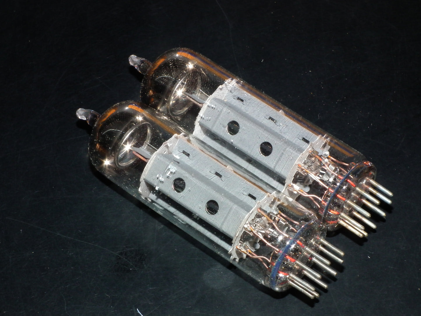 ECL805 Siemens Platinum Matched Pair NOS NIB (ECL85 sub)