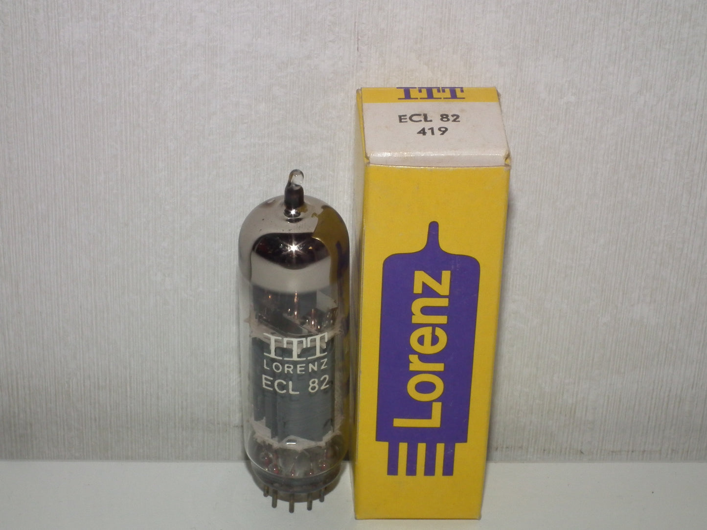 ECL82 6BM8 ITT Lorenz NOS NIB