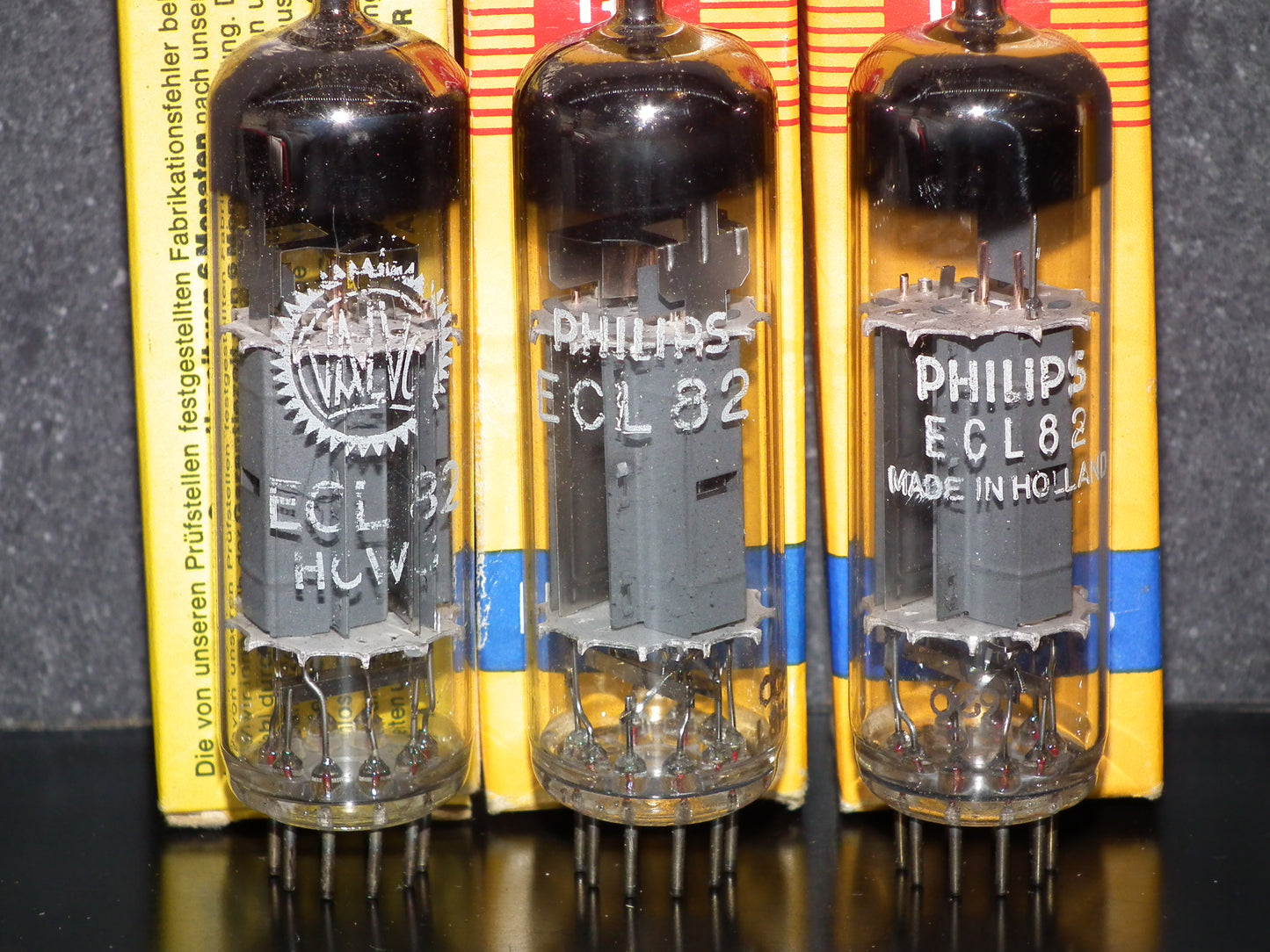 ECL82 6BM8 Philips Valvo NOS NIB