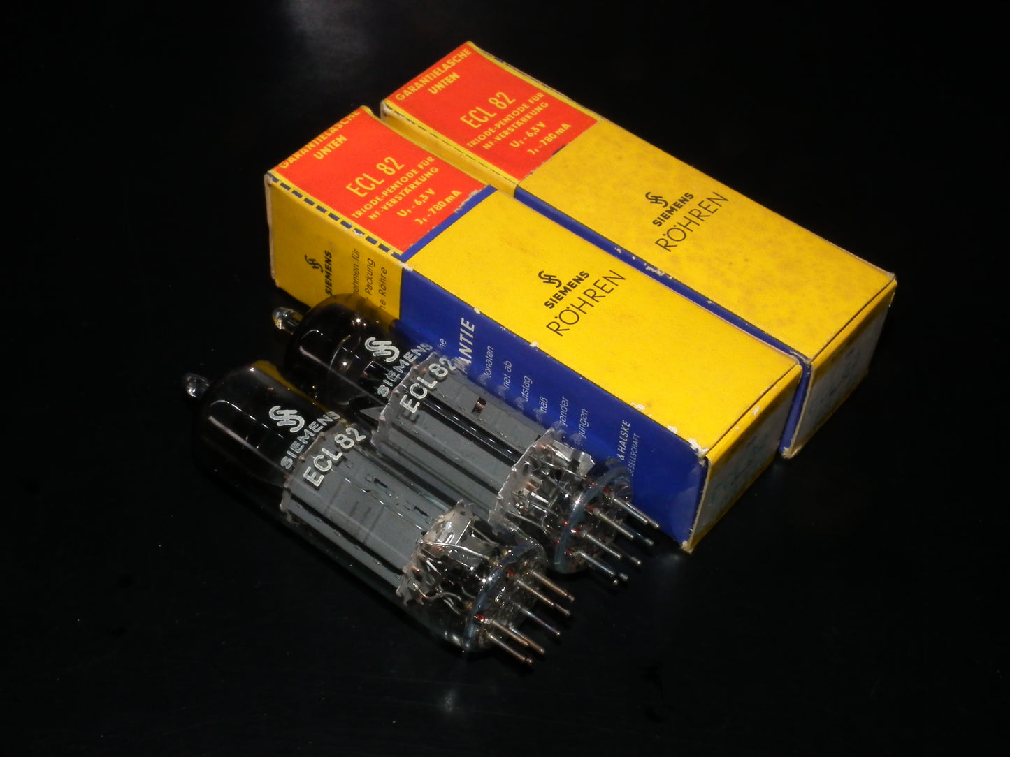 ECL82 6BM8 Siemens NOS NIB Platinum matched pair, Siemens & Halske Munich