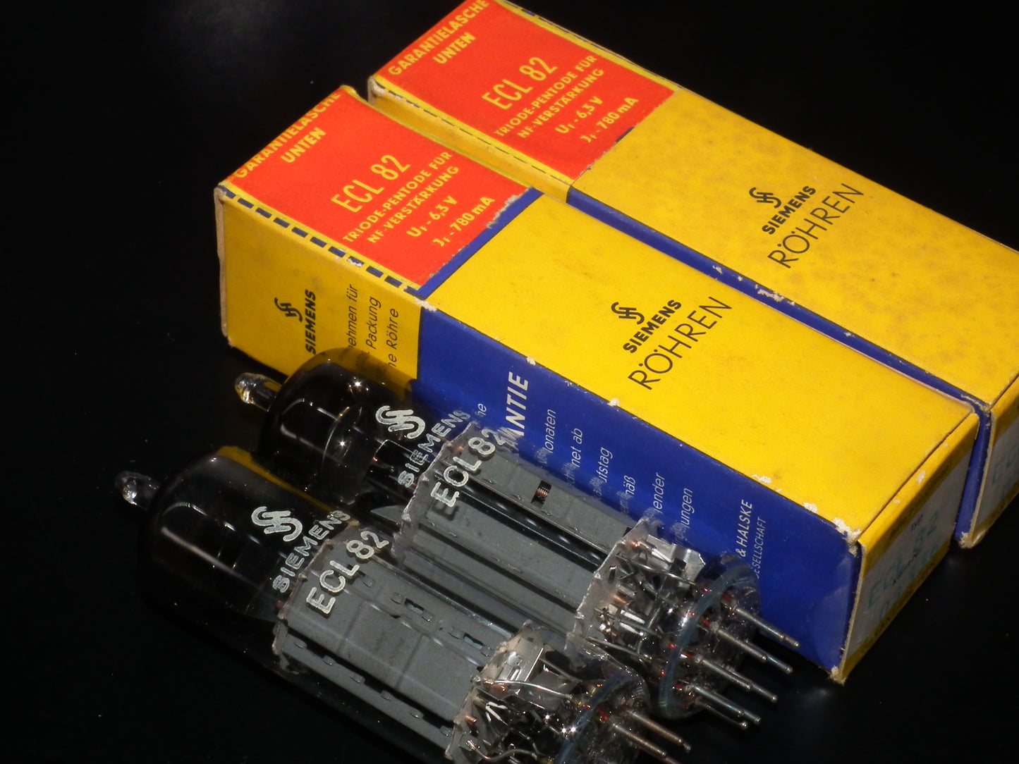 ECL82 6BM8 Siemens NOS NIB Platinum matched pair, Siemens & Halske Munich