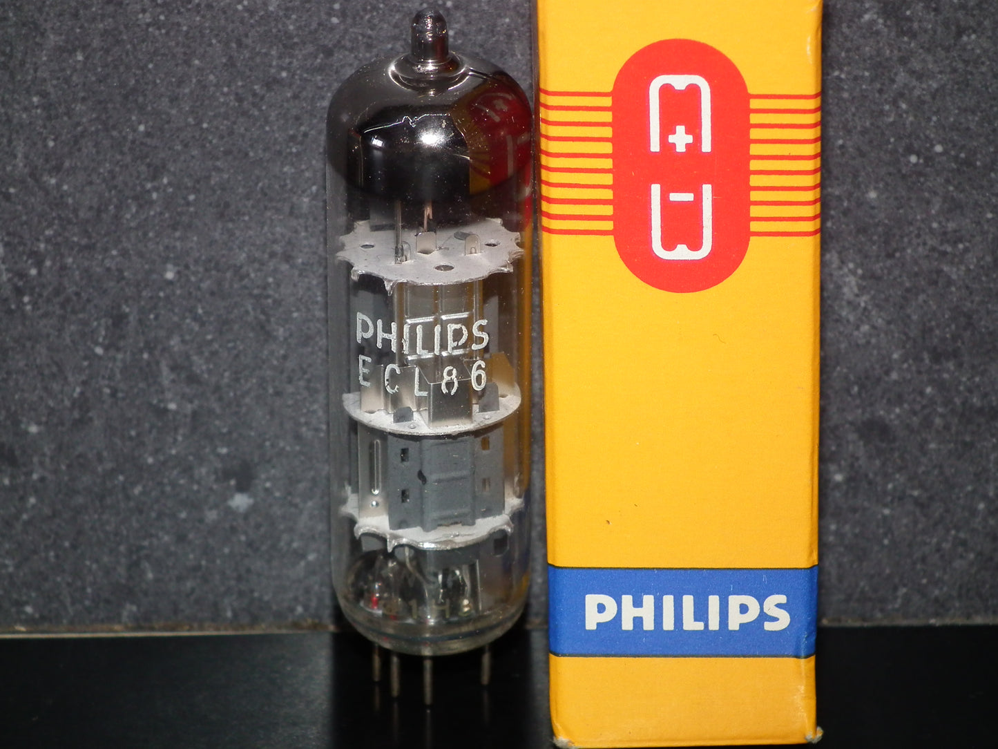 ECL86 6GW8 Philips NOS NIB