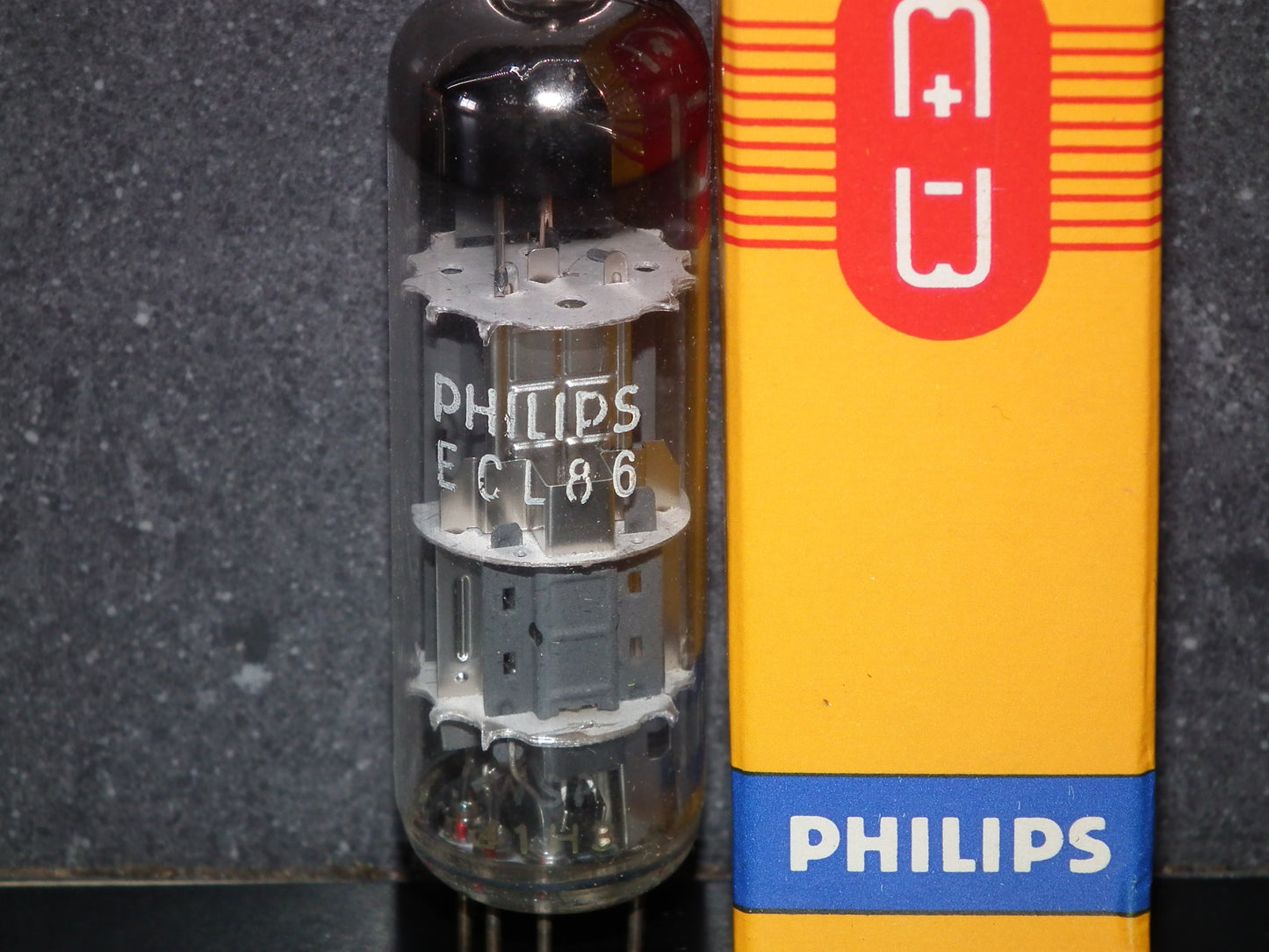 ECL86 6GW8 Philips NOS NIB