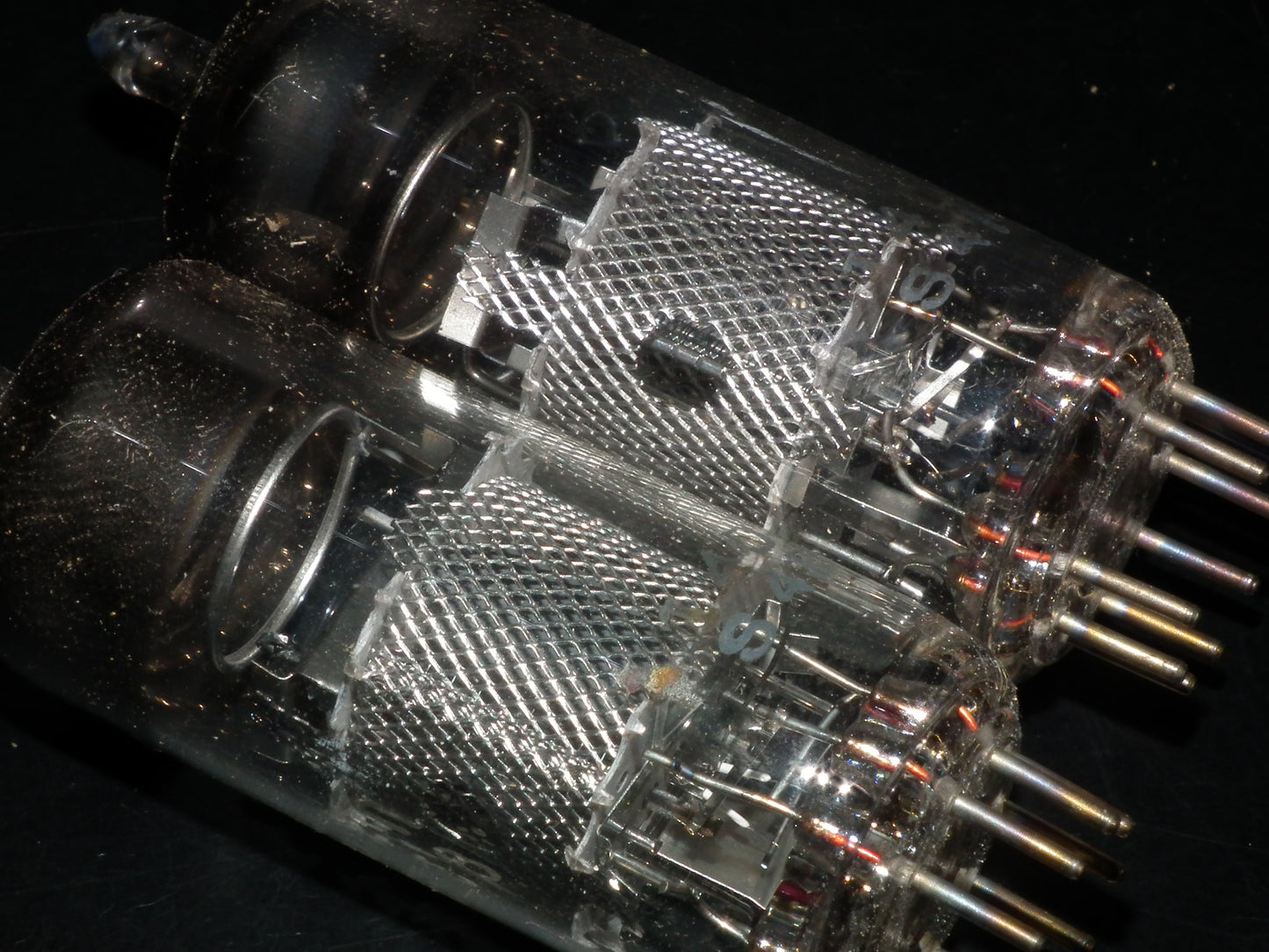 EF183 Philips NOS NIB 6EH7 One pair (2 tubes)