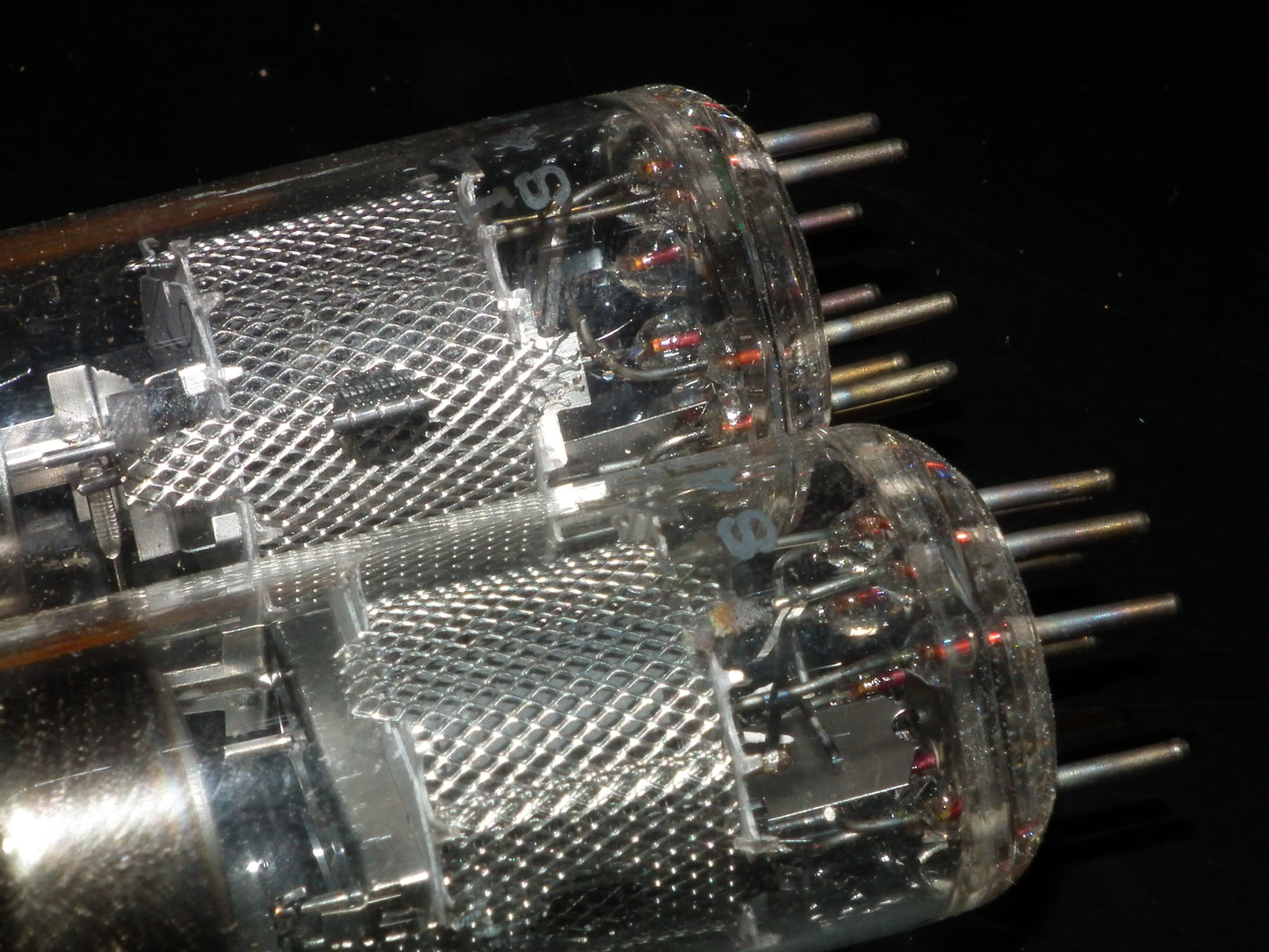 EF183 Philips NOS NIB 6EH7 One pair (2 tubes)