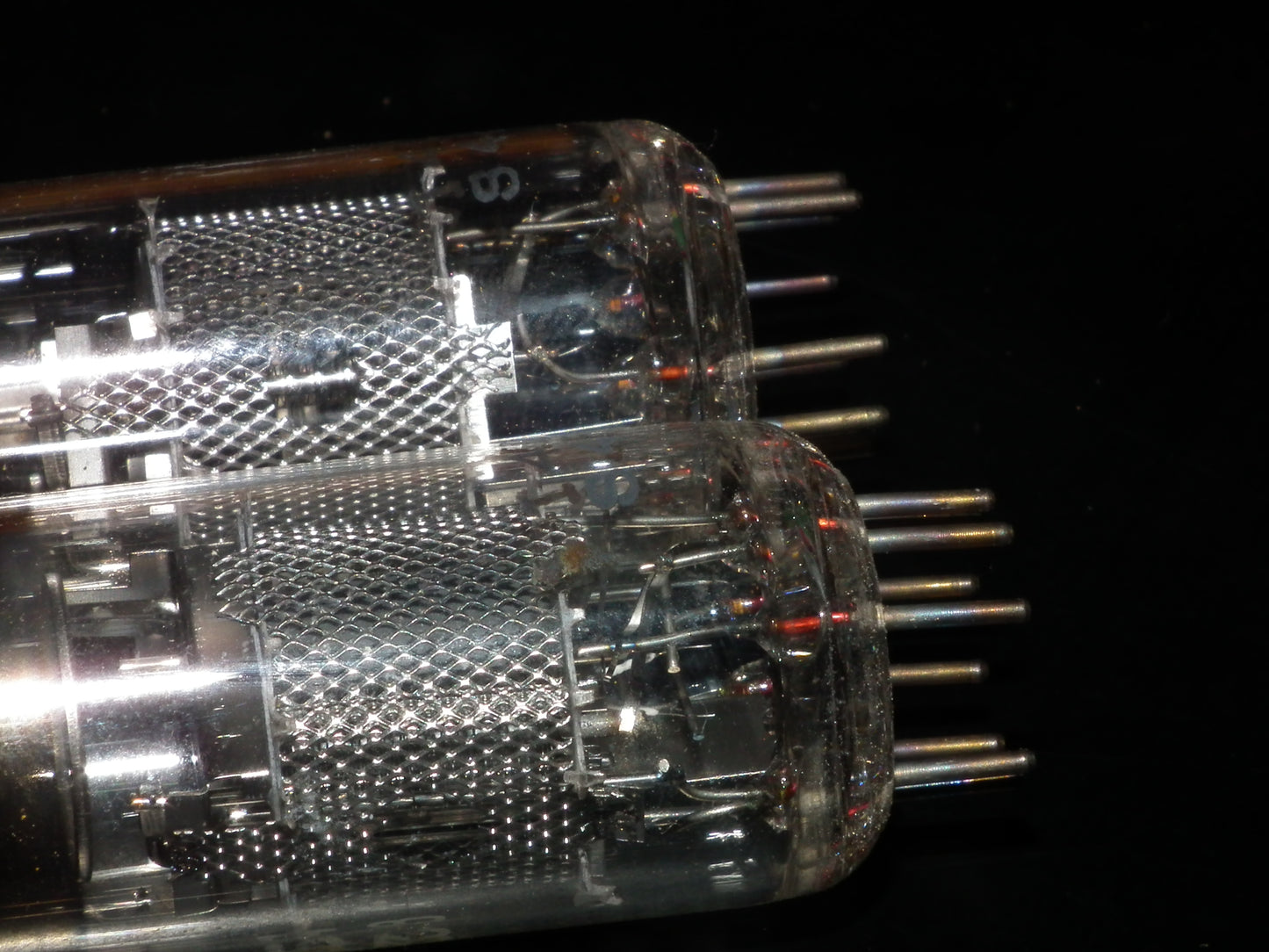 EF183 Philips NOS NIB 6EH7 One pair (2 tubes)