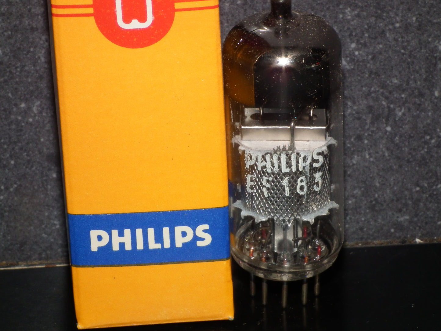 EF183 Philips NOS NIB 6EH7 One pair (2 tubes)