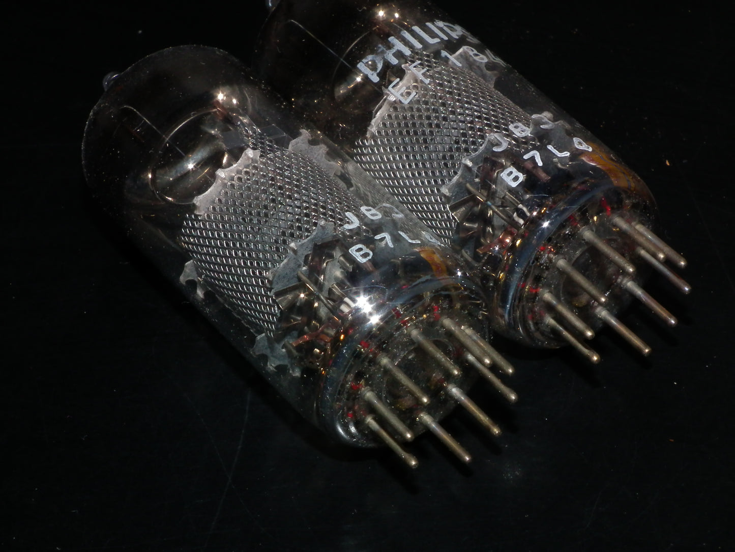Platinum Matched Pair (2 tubes) EF184 Mullard Blackburn 6EJ7