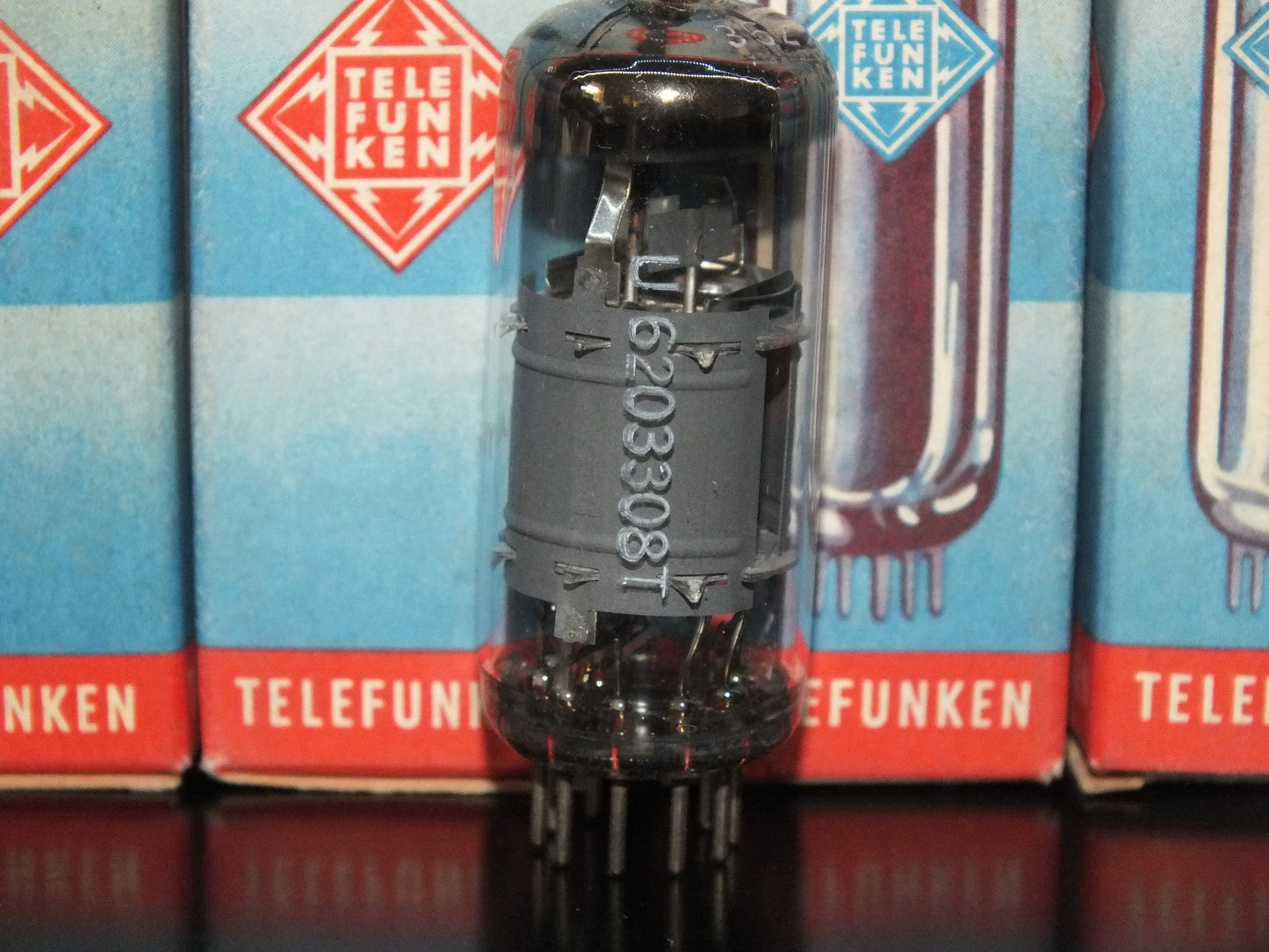 EF800 Telefunken NOS NIB Low Noise DB <> MIKTEK CV4 MK9 microphone Ulm