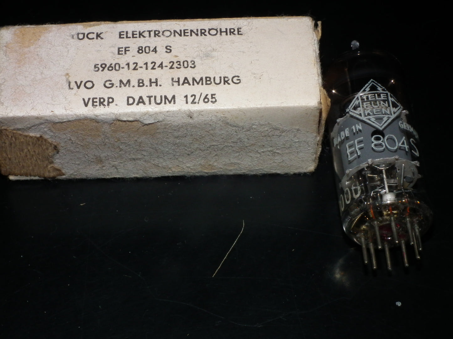 EF804S Telefunken Valvo NOS NIB Low Noise Microphone Pentode Diamond Bottom