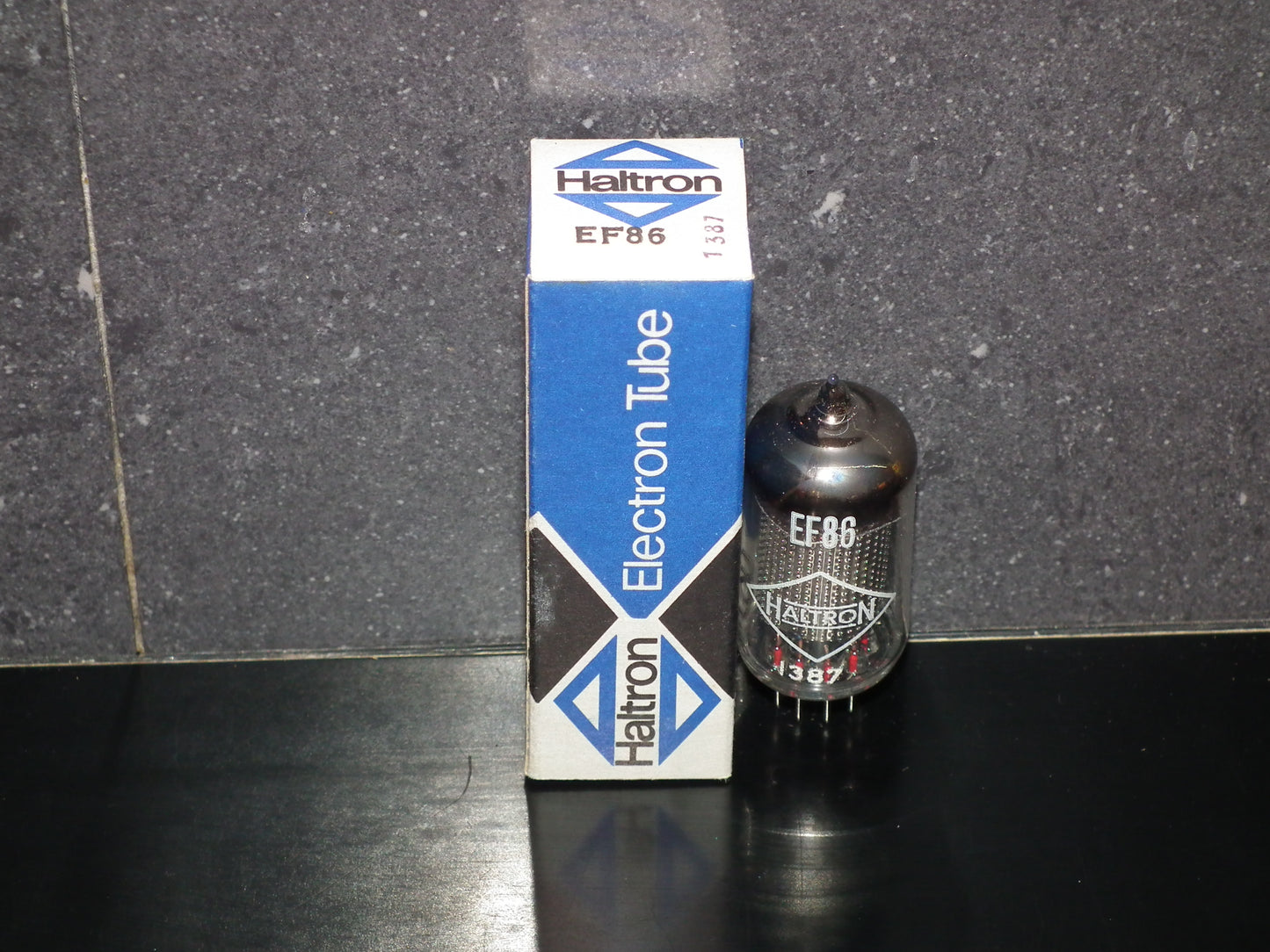 EF86 Haltron 6267 NOS NIB Microphone preamplifier pentode London UK