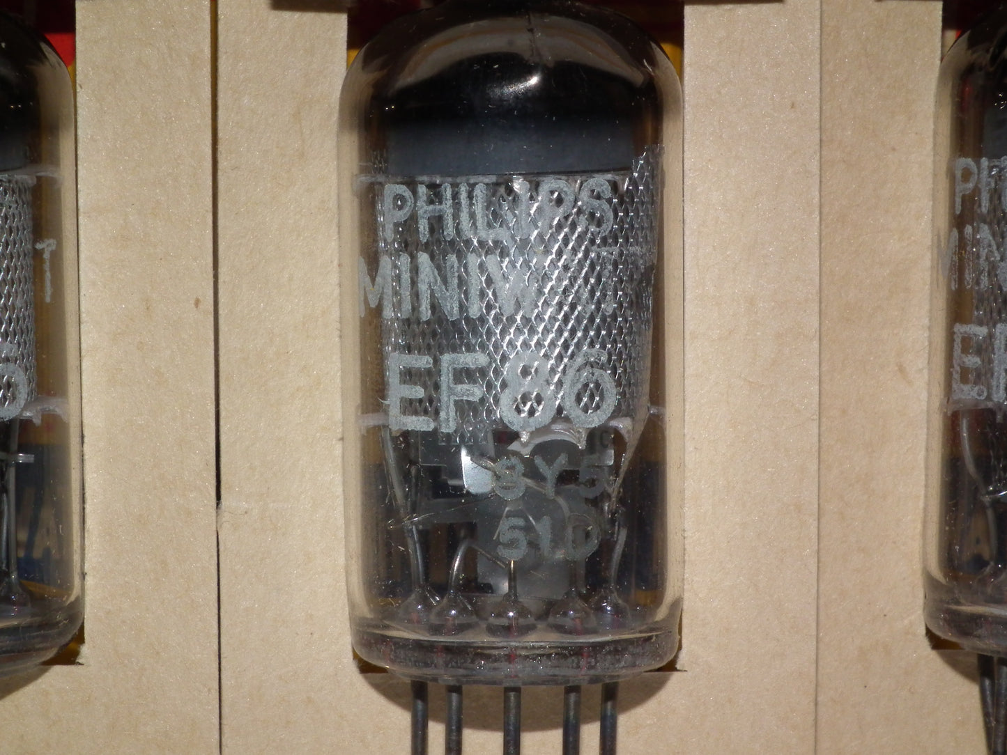 EF86 Philips 6267 NOS Mesh Plate Holland Eindhoven 1960