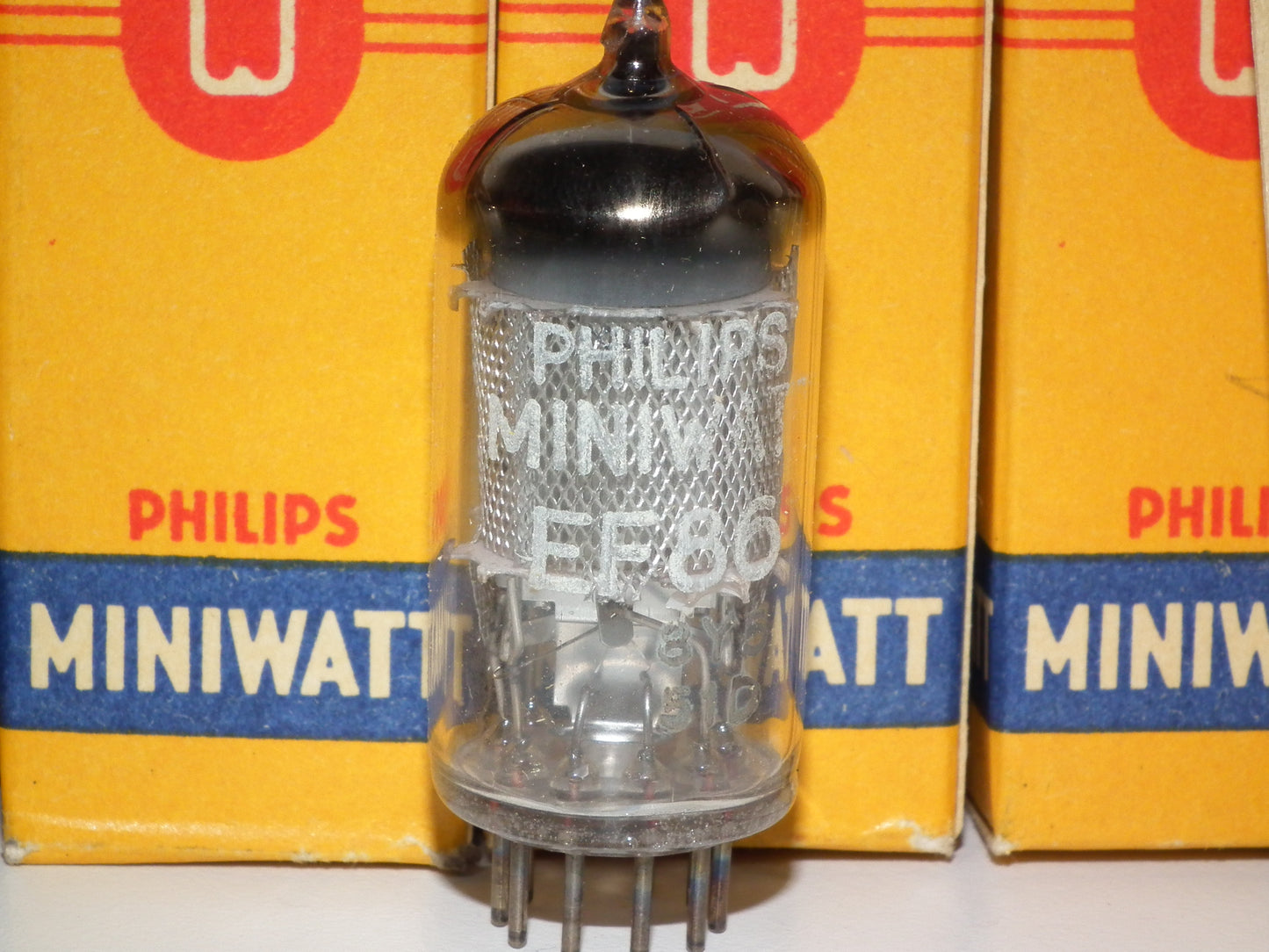 EF86 Philips 6267 NOS Mesh Plate Holland Eindhoven 1960