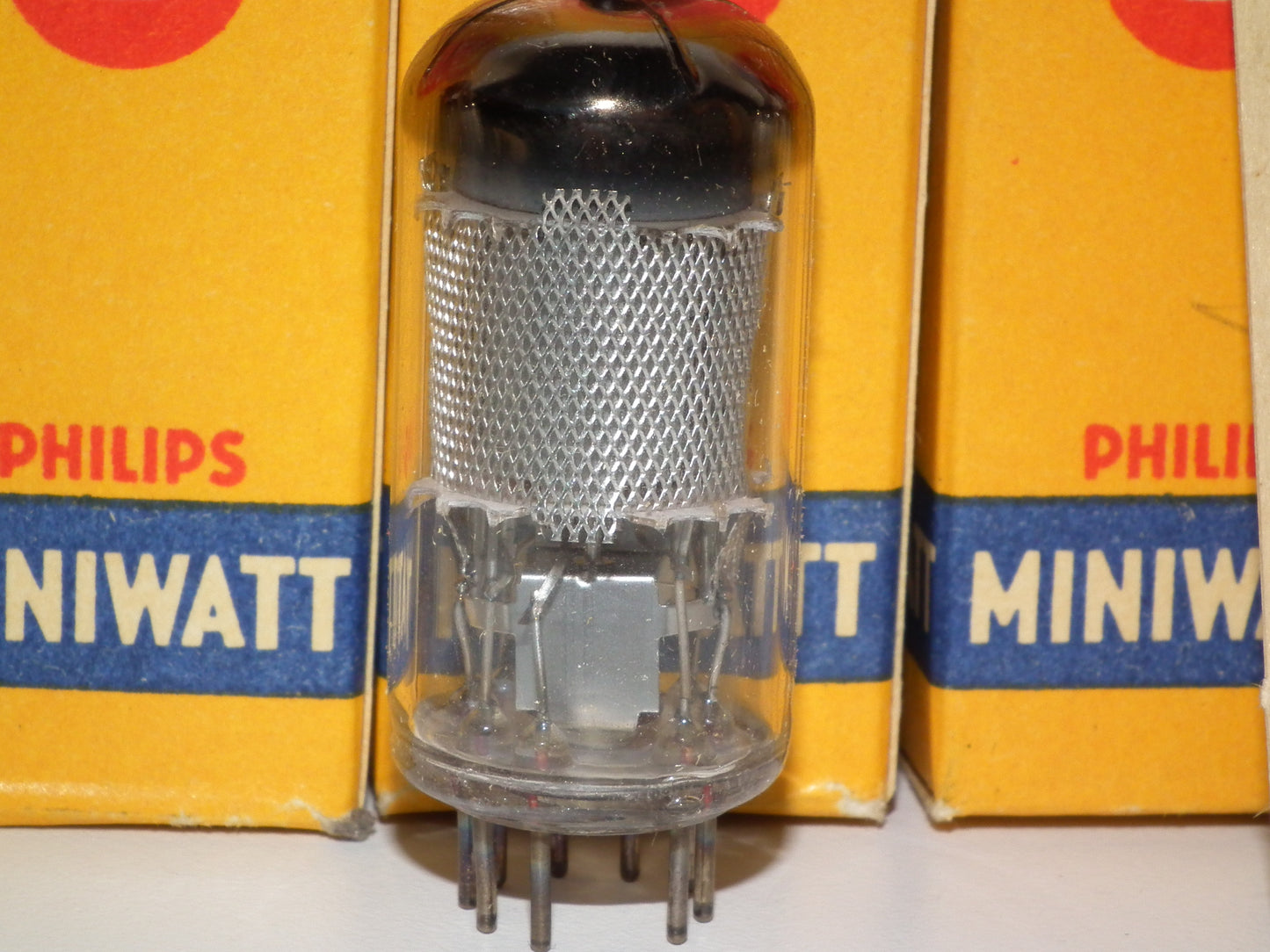 EF86 Philips 6267 NOS Mesh Plate Holland Eindhoven 1960